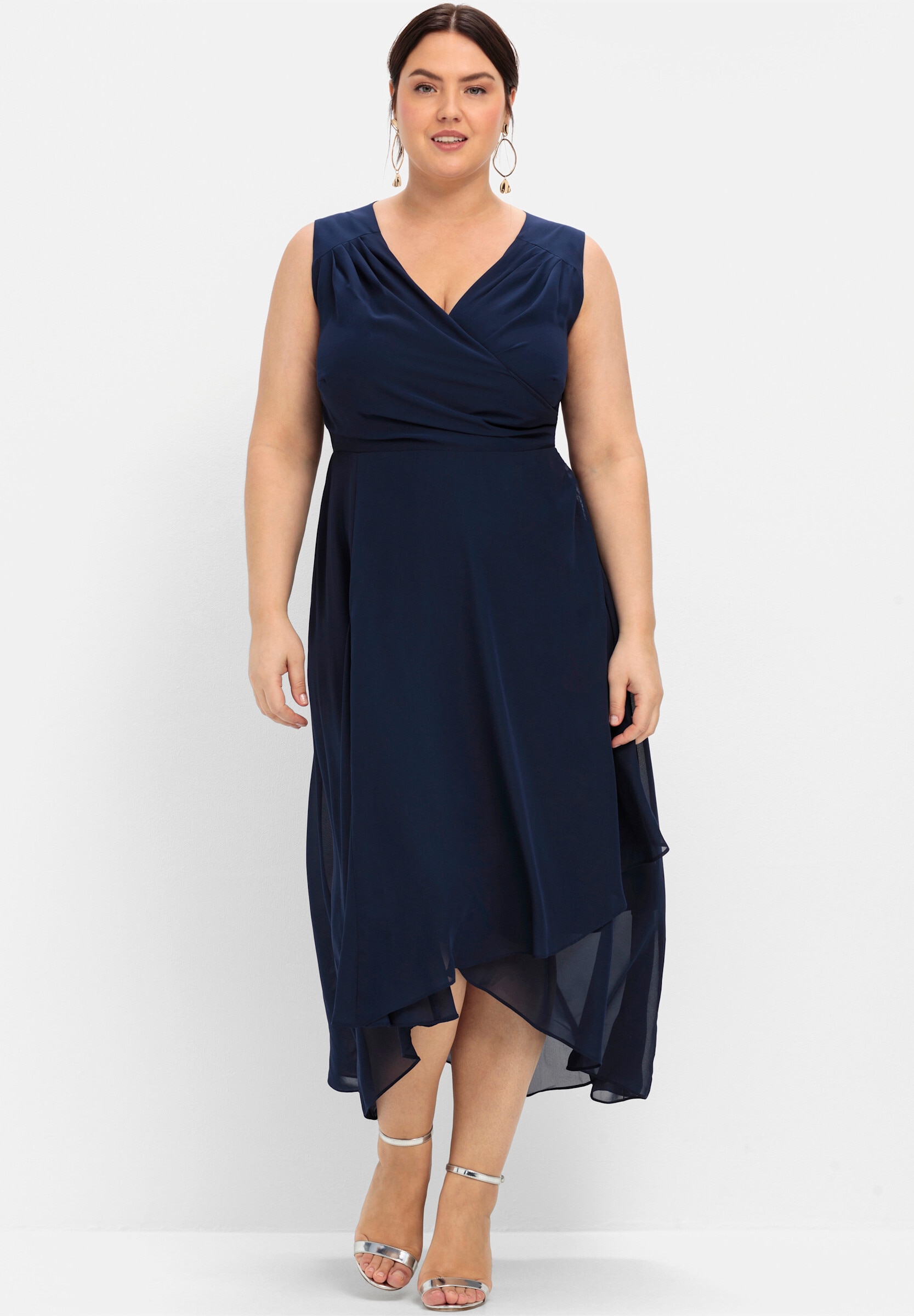 Sheego Maxikleid »Abendkleid Abendkleid in Wickeloptik, aus Chiffon« Ohne Taschen in Wickeloptik