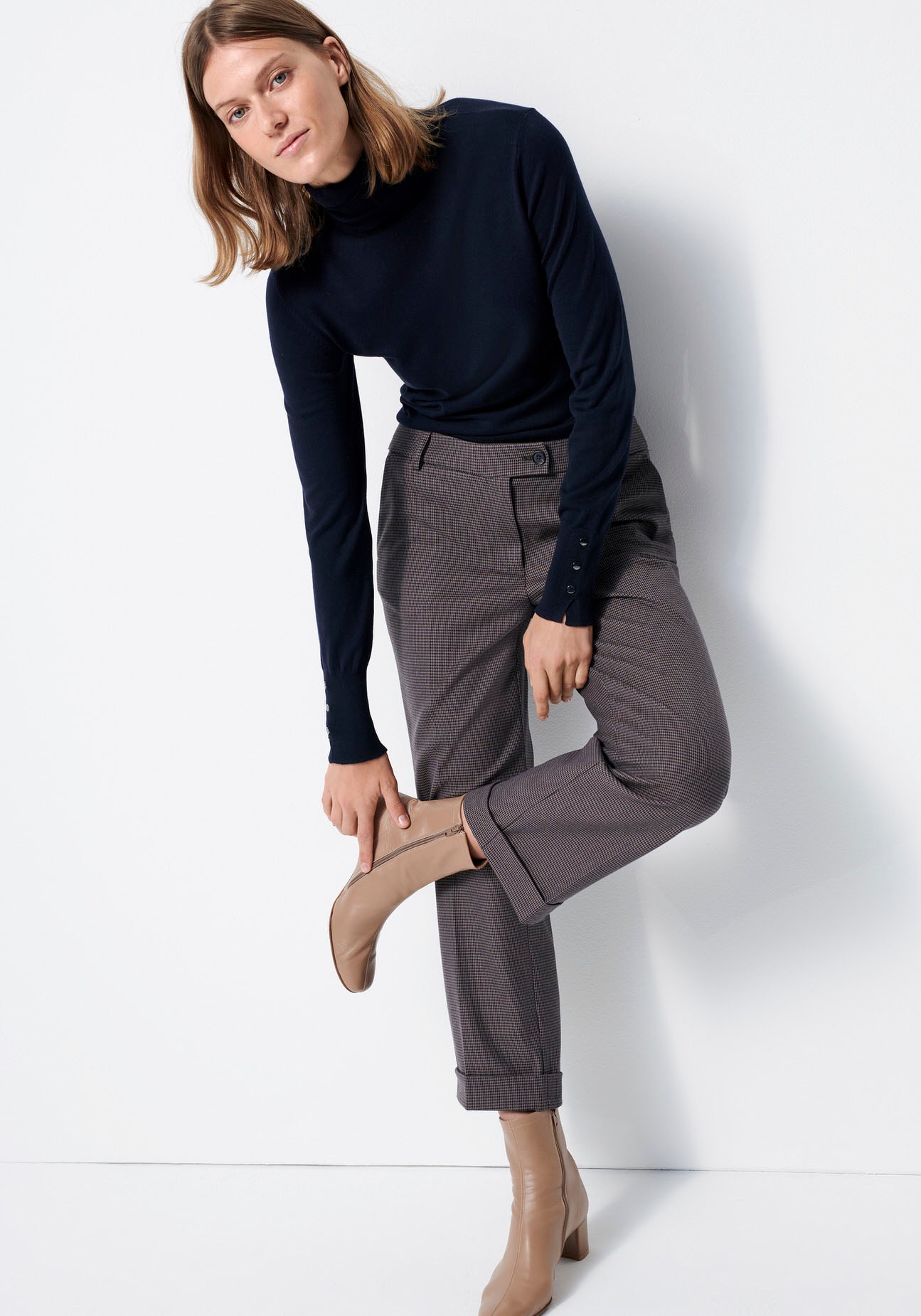 someday Bundfaltenhose »Celli minimal«, mit kleinem Karo-Muster