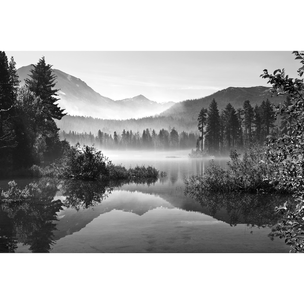 Papermoon Fototapete »Landschaft Schwarz & Weiß«