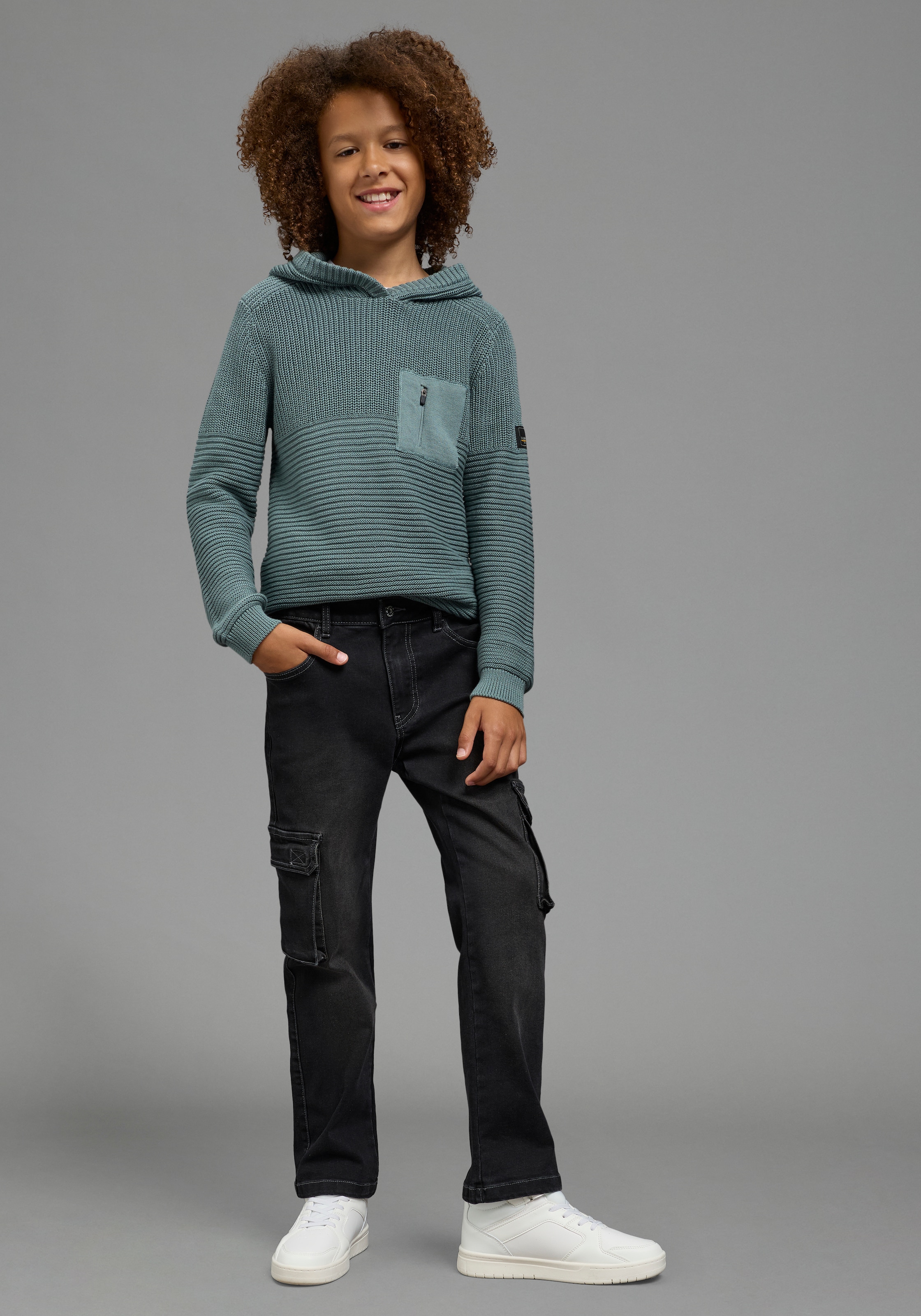 Bruno Banani Loose-fit-Jeans »Cargojeans in lockerer Form von BRUNO BANANI« Lässige Jeans mit Cargo-Taschen, gerades Bein, normale Leibhöhe