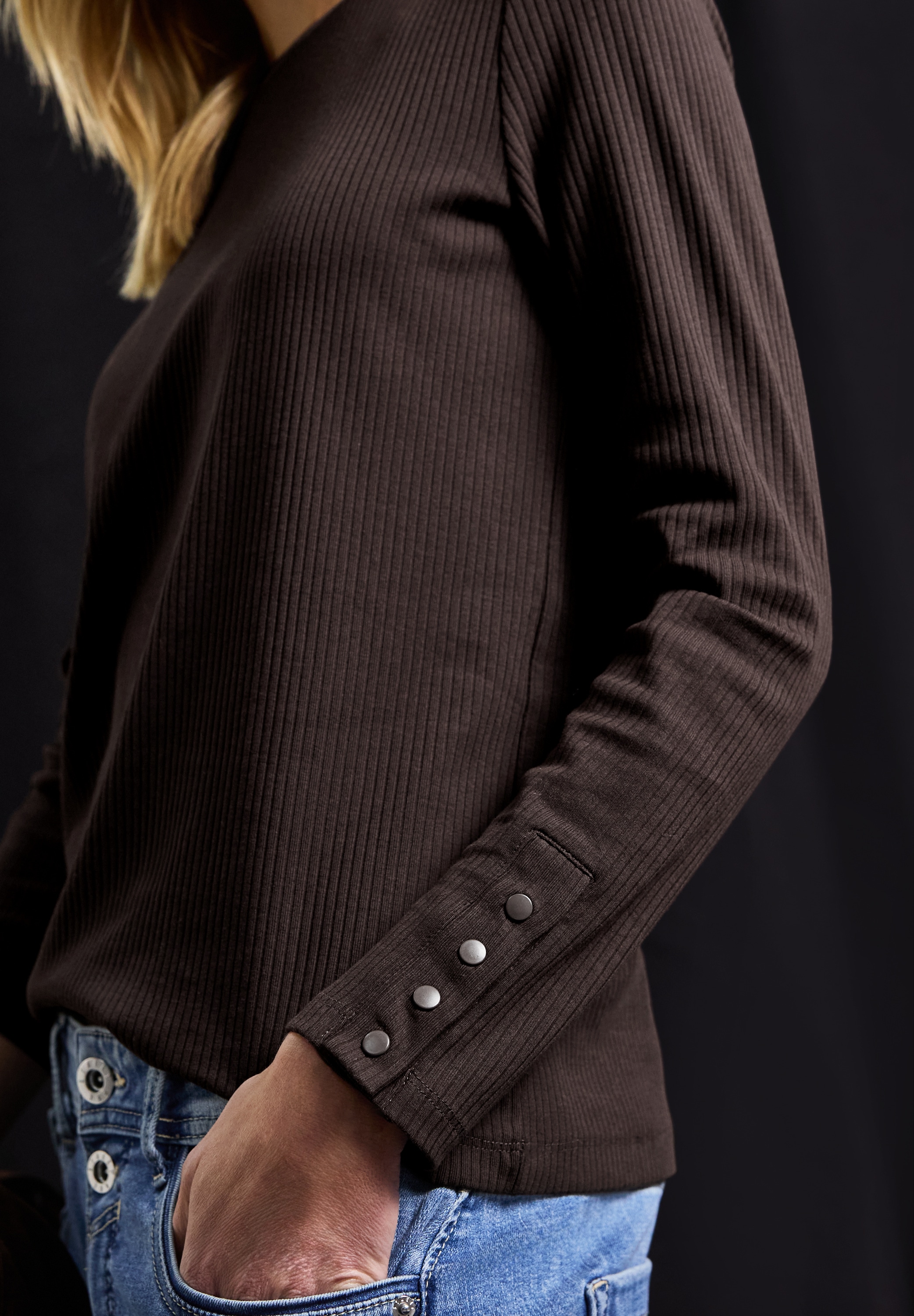STREET ONE Langarmshirt, mit Rippstruktur und Langarm mit Knopfdetail