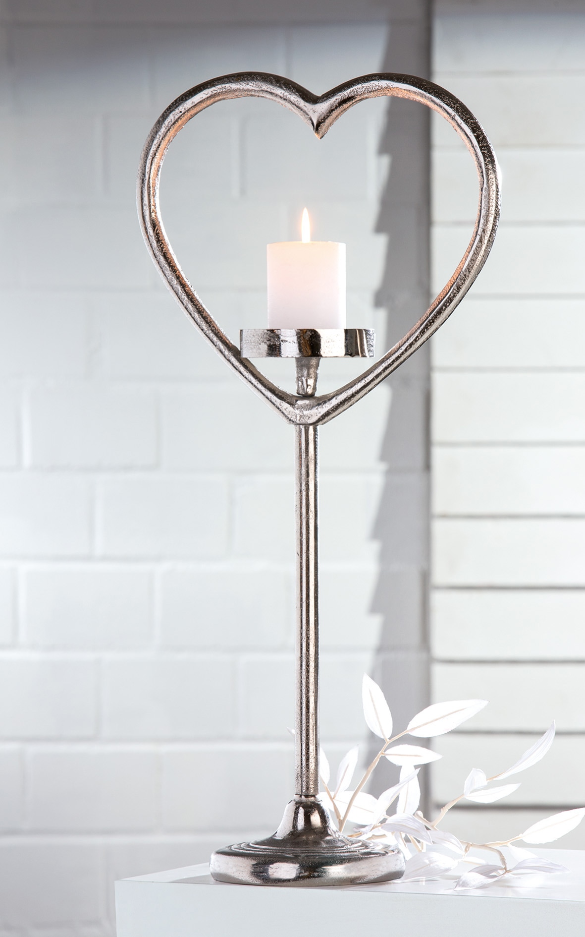 GILDE Kerzenhalter »Herz«, (1 St.), Kerzenleuchter aus Aluminium, Höhe ca.  63 cm kaufen online bei OTTO