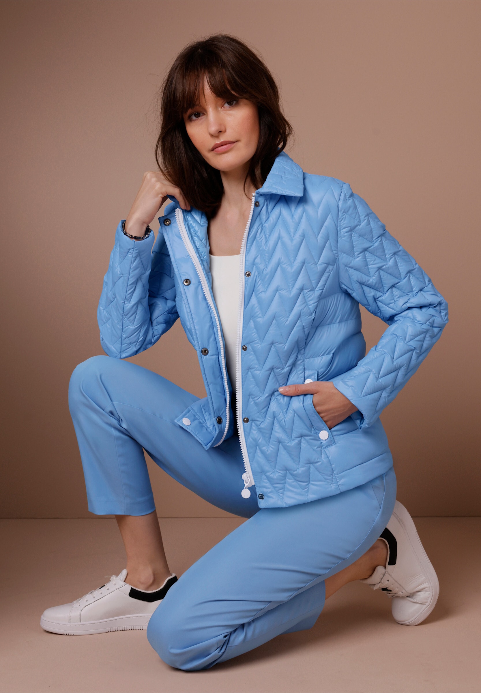 creation L Daunenjacke »Daunen-Steppjacke Leichtdaunenjacke mit schmückenden Accessoires« keine Angabe