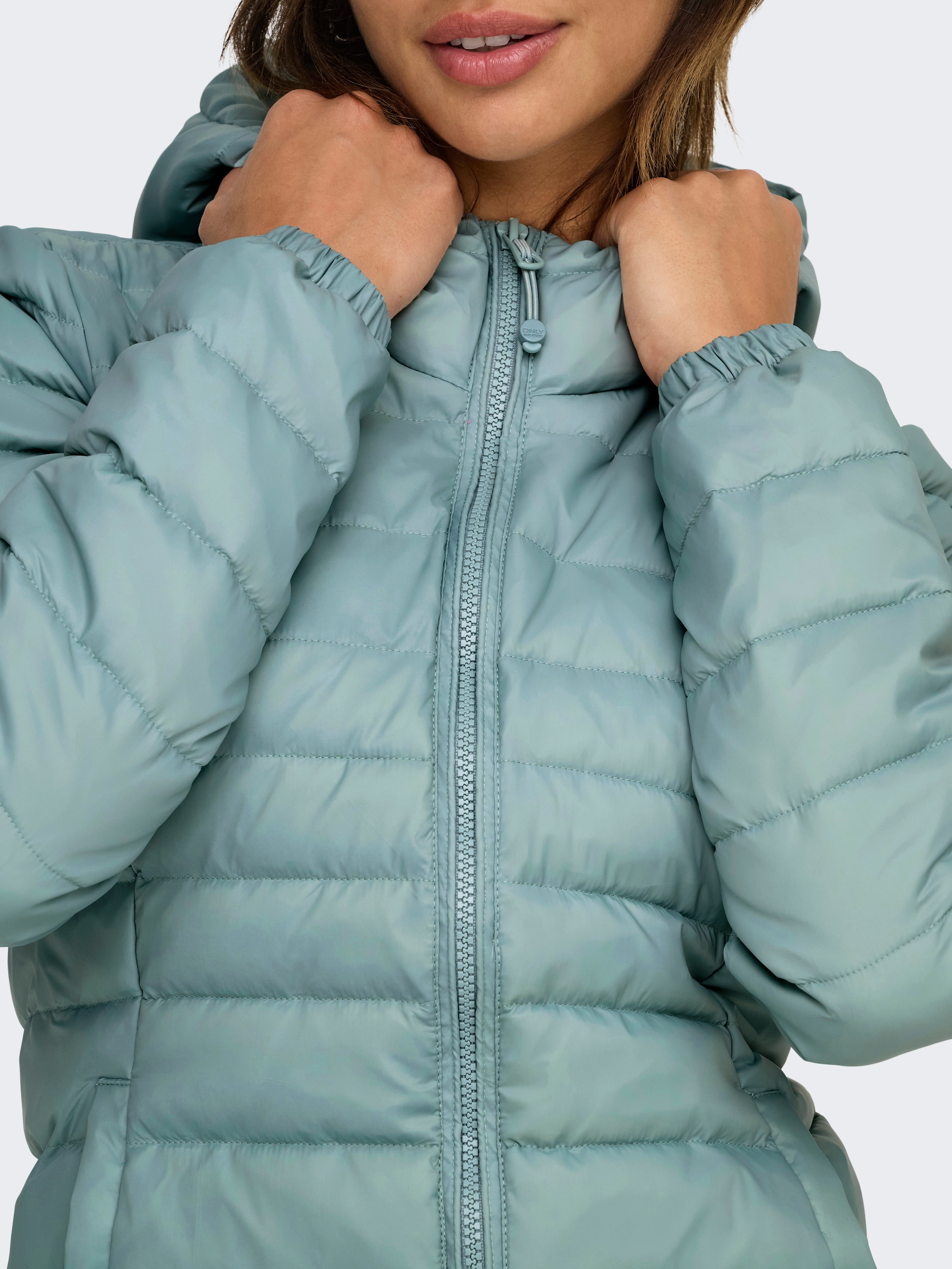 ONLY Steppjacke »ONLTAHOE HOOD JACKET OTW NOOS«, mit Kapuze, in modisch kurzer Form