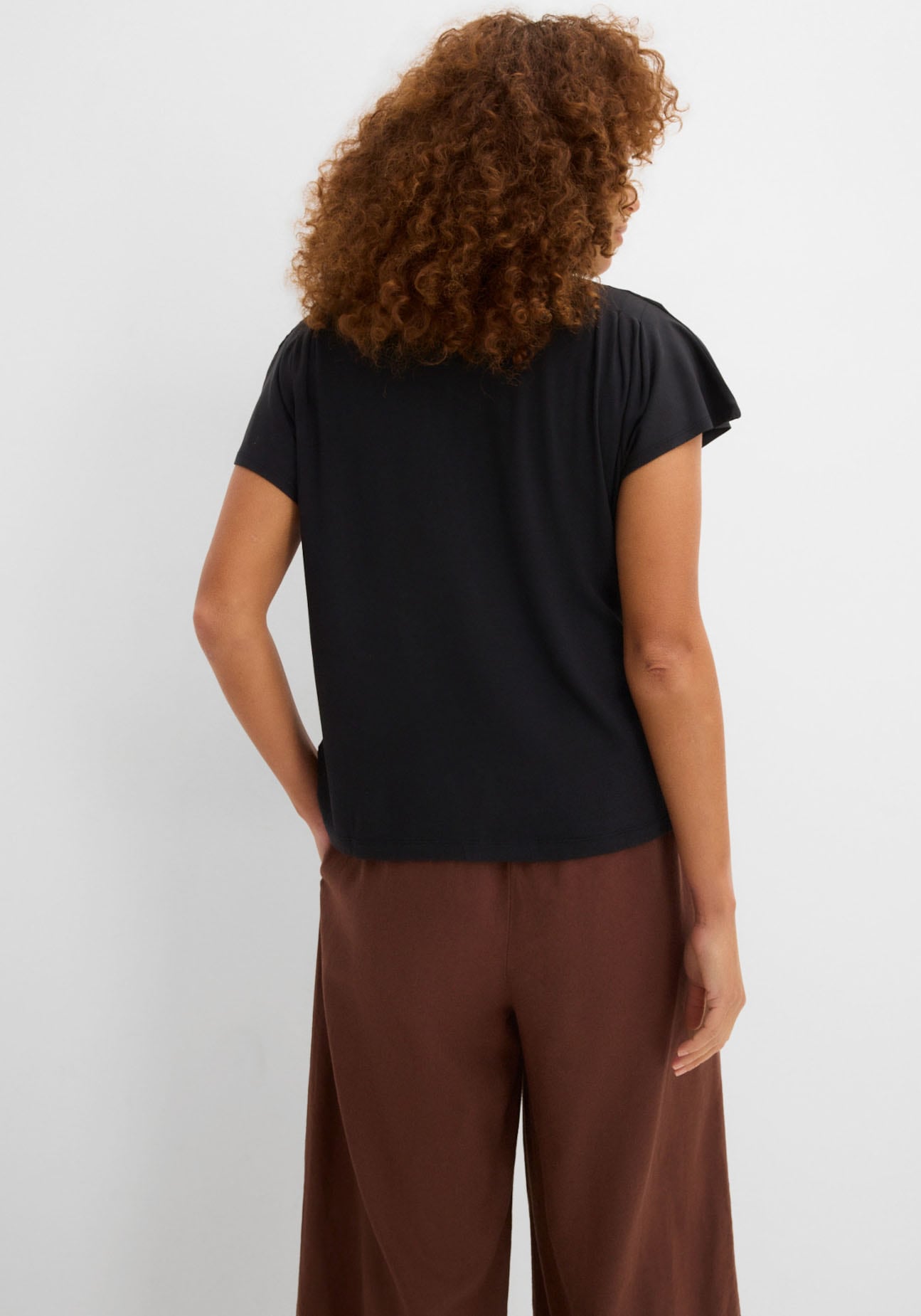 bonprix T-Shirt Oversize-Passform, Kurzarm, mit Raffung an der Schulter
