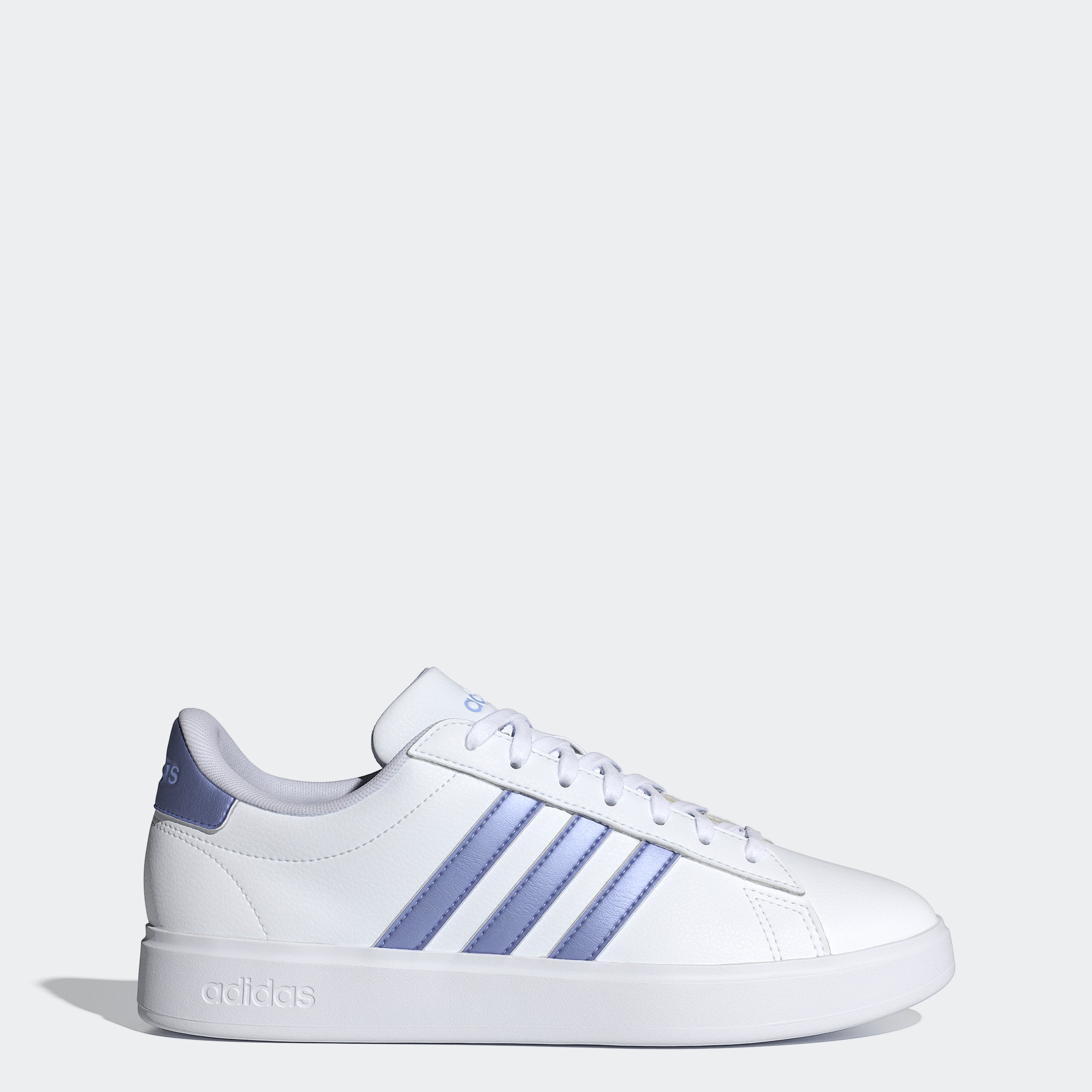 adidas Sportswear Sneaker »GRAND COURT CLOUDFOAM LIFESTYLE COURT COMFORT«, Design auf den Spuren des adidas Superstar