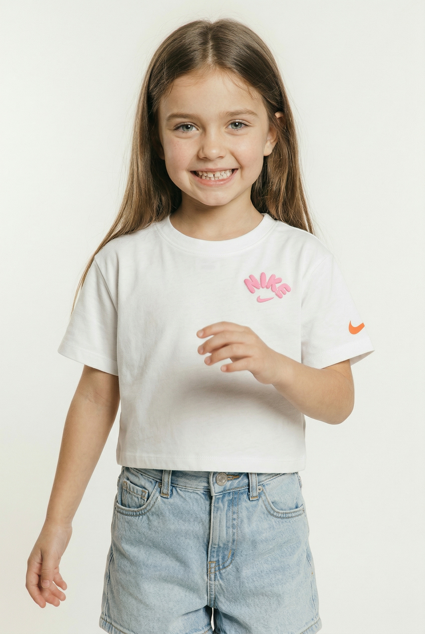 Nike Sportswear T-Shirt »NKG BOLD PLAY BOXY TEE« mit großem Rückendruck, sportlicher Stil, T-Shirt-Schnitt
