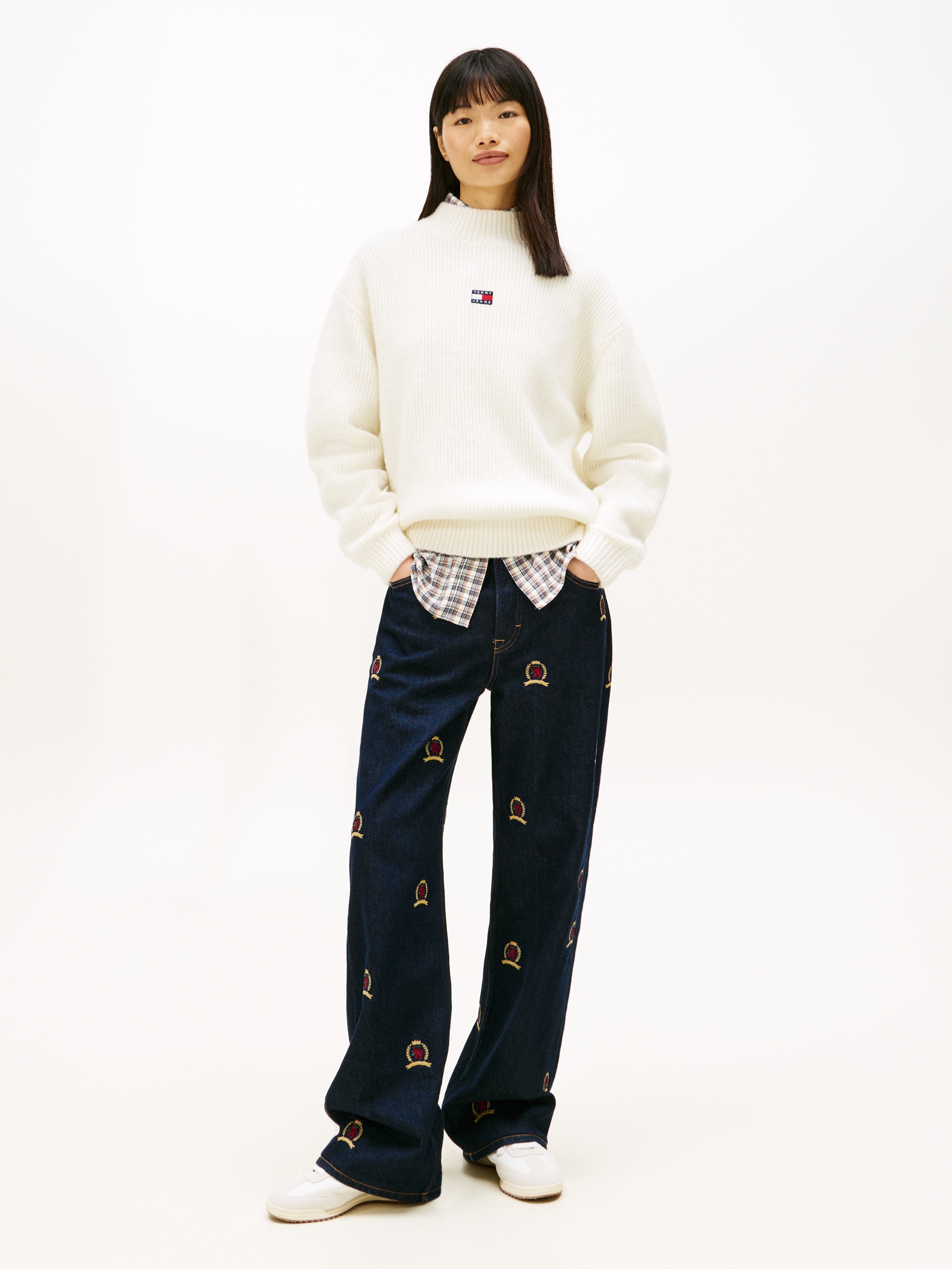 Tommy Jeans Strickpullover »TJW MOCKNECK BADGE SWEATER EXT«