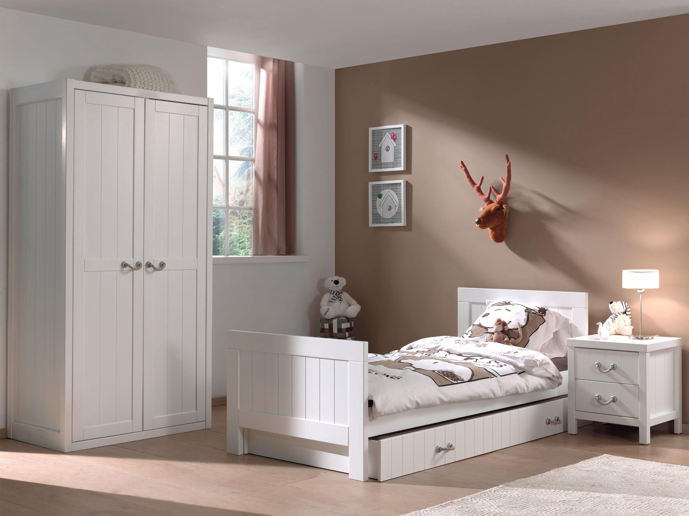 Vipack Kleiderschrank »Lewis«, (Made in Europe), in 2 Breiten, MDF-Oberfläche