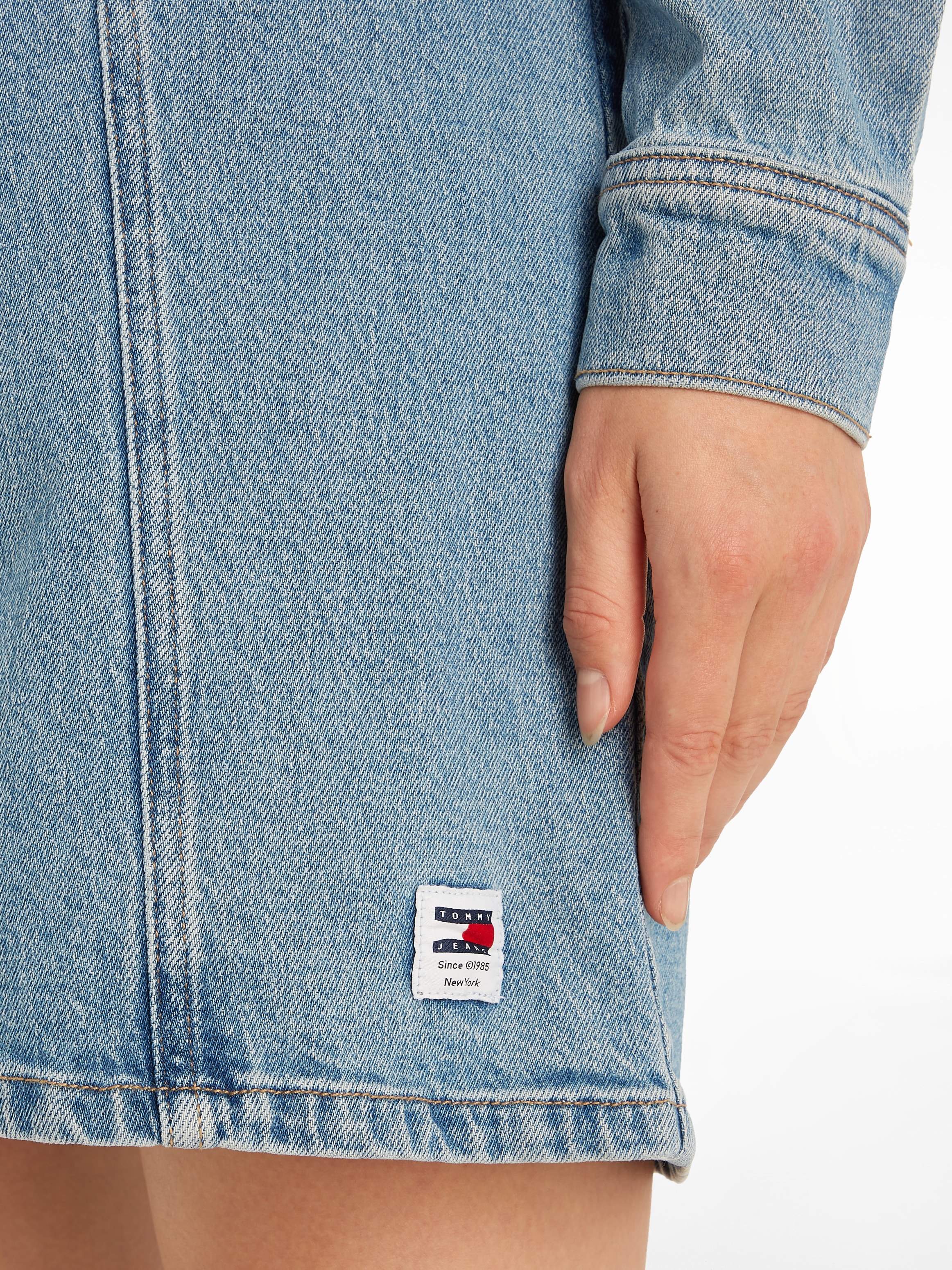 Tommy Jeans Blusenkleid »ALINE LS DRESS CH6119 EXT«, mit Tommy Jeans Flagge