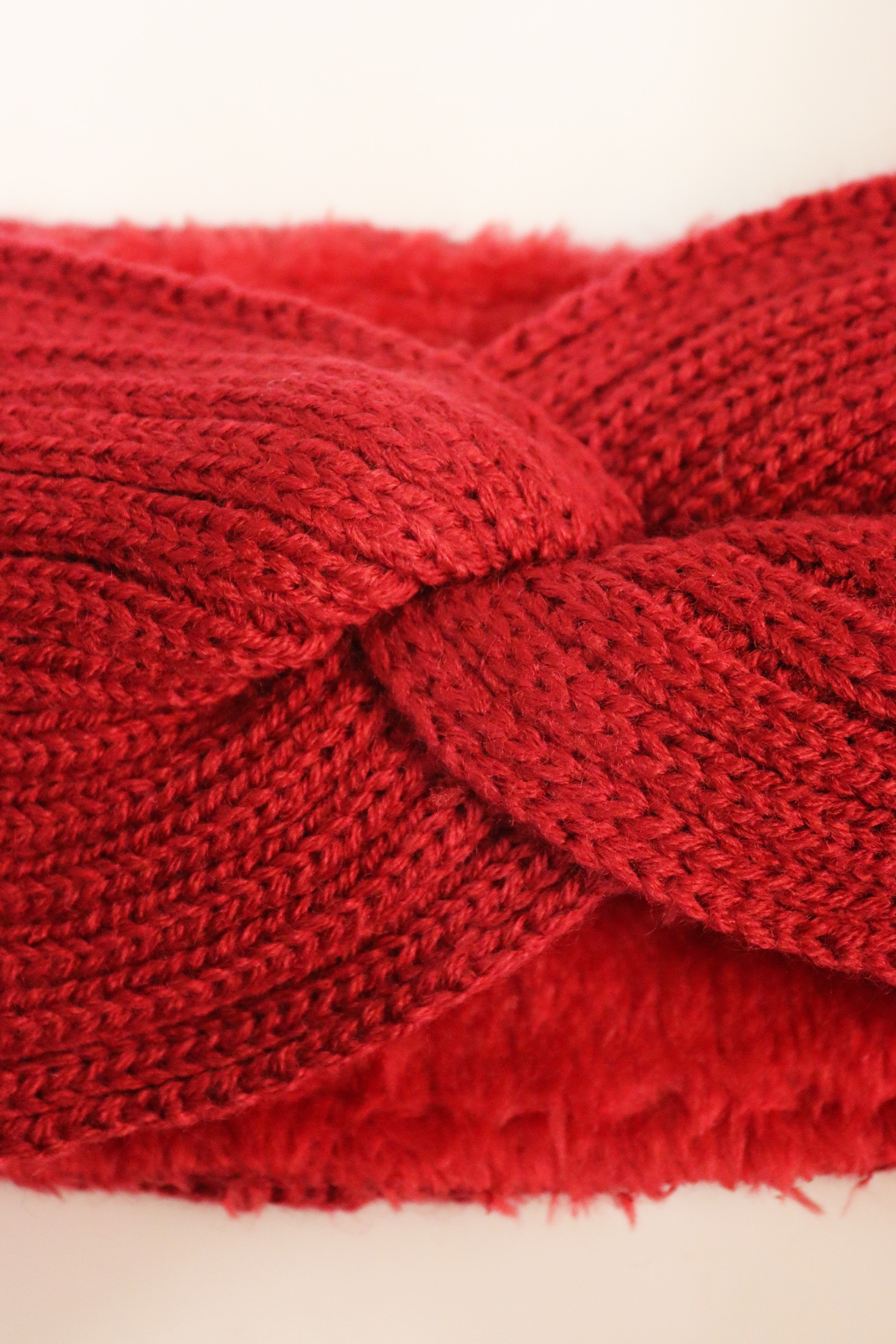 Capelli New York Stirnband geflochtenes Design, Metall-Logo, gefüttert, Rippstrick