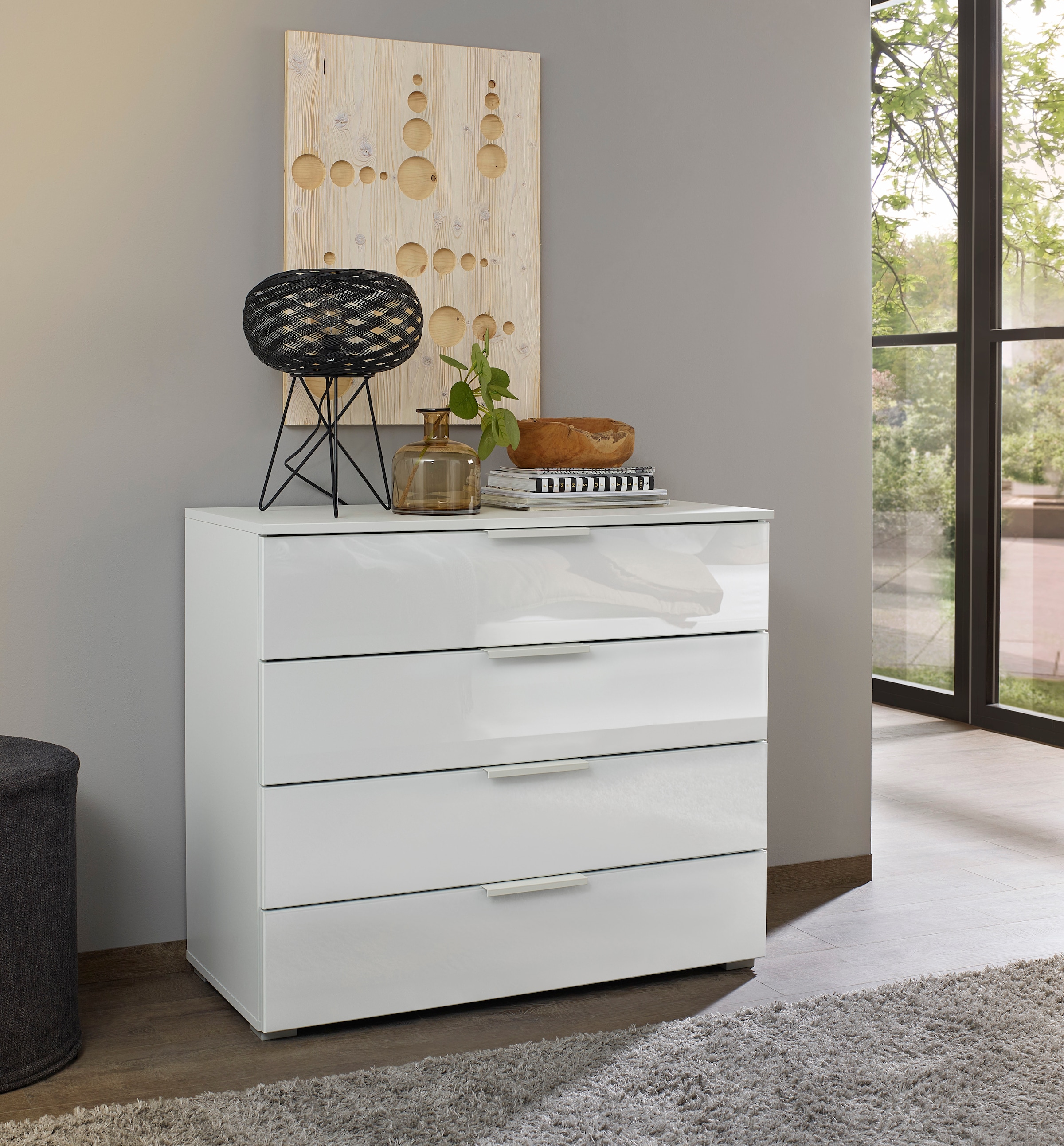 rauch Schubkastenkommode »Sideboard Kommode Schubkastenkommode KOLUNA mit Glasfront«, (Breite 80 cm), Breite 93 cm mit 4 großen Schubladen für viel Stauraum MADE IN GERMANY
