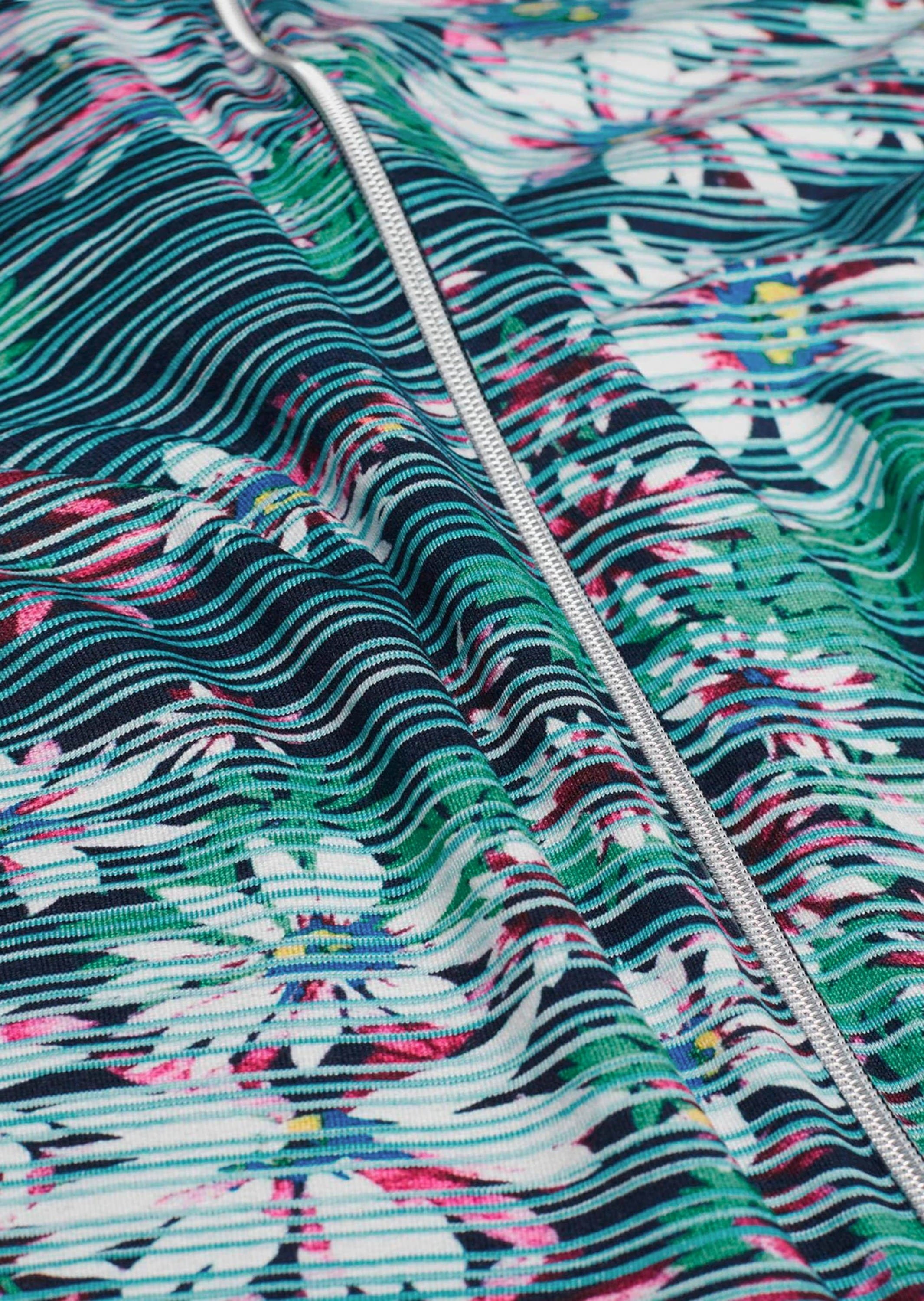 GOLDNER Sommerjacke »Figurumspielende Shirtjacke« Mit Reißverschluss