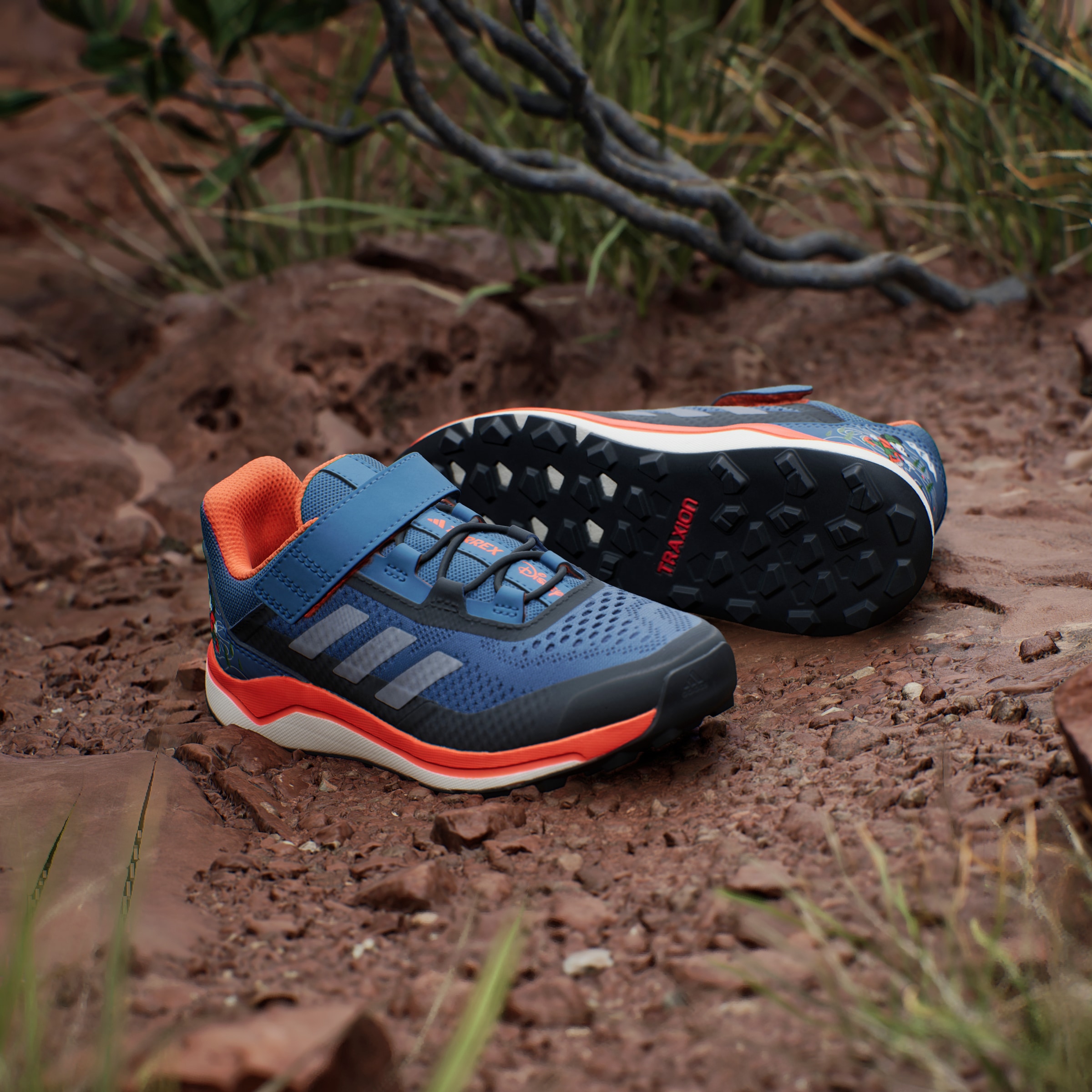 adidas TERREX Laufschuh »TERREX DISNEY AGRAVIC FLOW TRAILRUNNING«