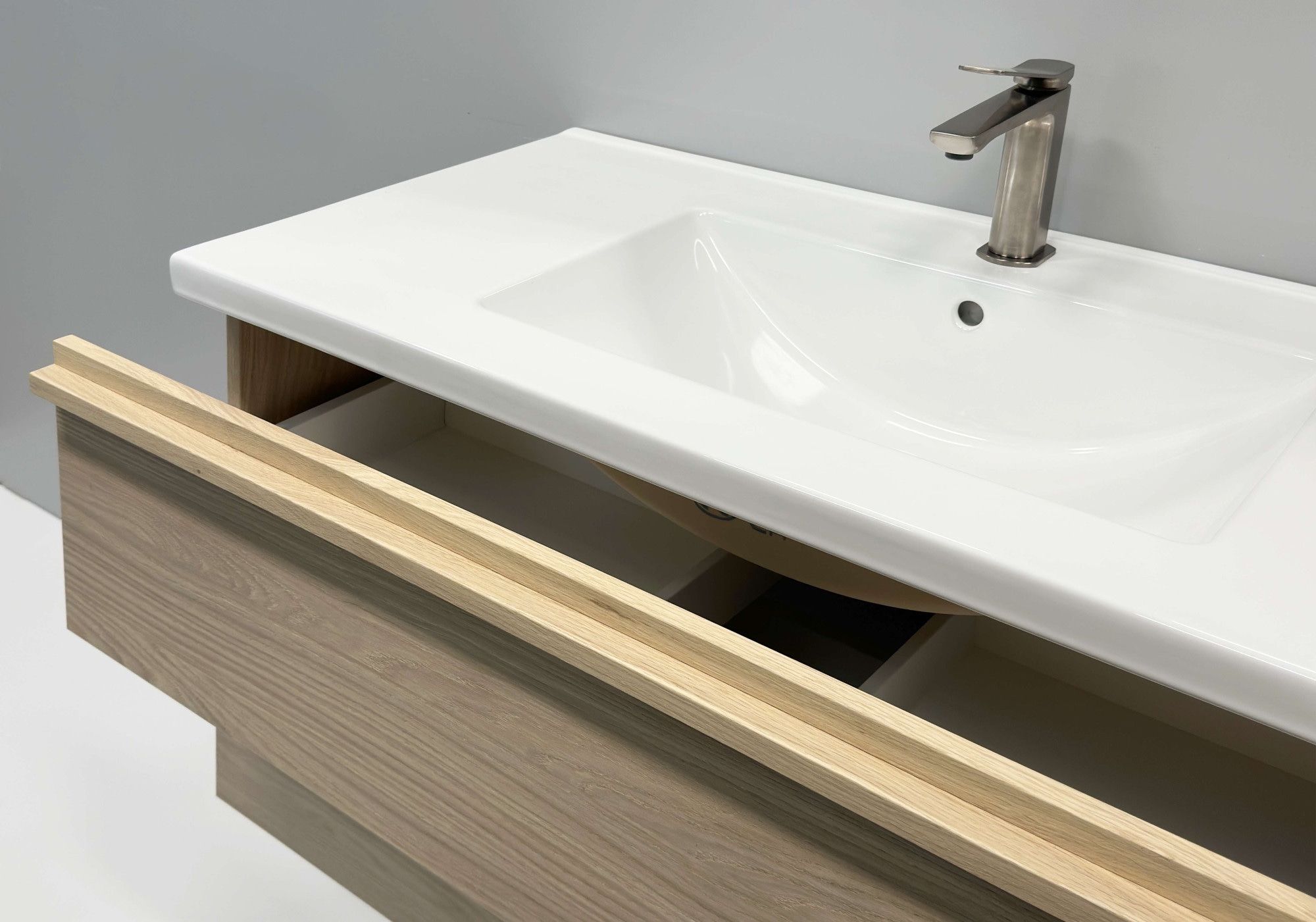 welltime Waschtisch »Only inklusive Waschbecken, Schubladen mit Vollauszug«, Badmöbel in verschiedenen Breiten, mit Soft-Close Funktion, FSC®