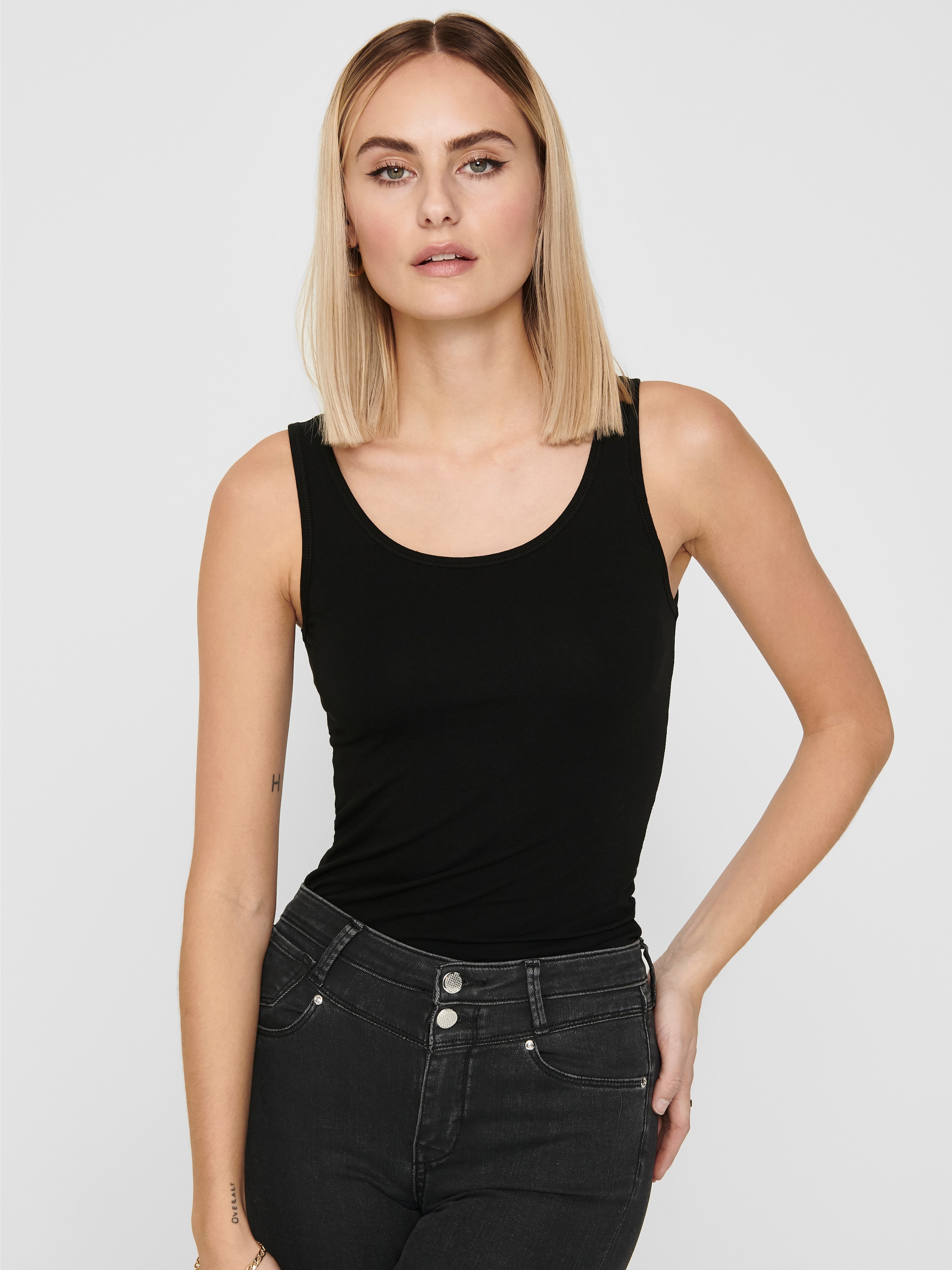ONLY Longtop »ONLLIVE – Tanktop mit figurbetontem Schnitt und Stretch«, unifarben, modisch, sehr figurbetont, Baumwollmischung, Rundhals