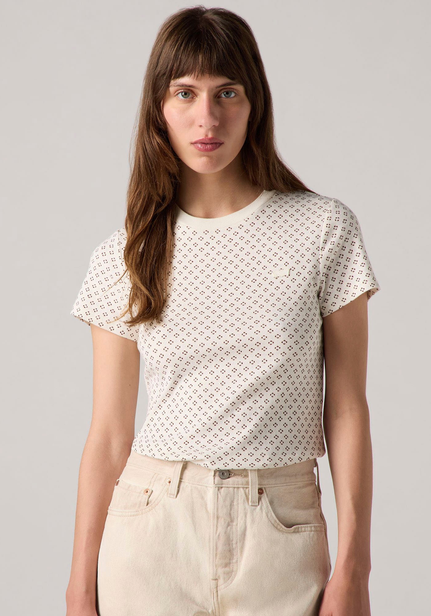 Levi's® T-Shirt »ESSENTIAL HM SS TEE«, Taillierter Schnitt
