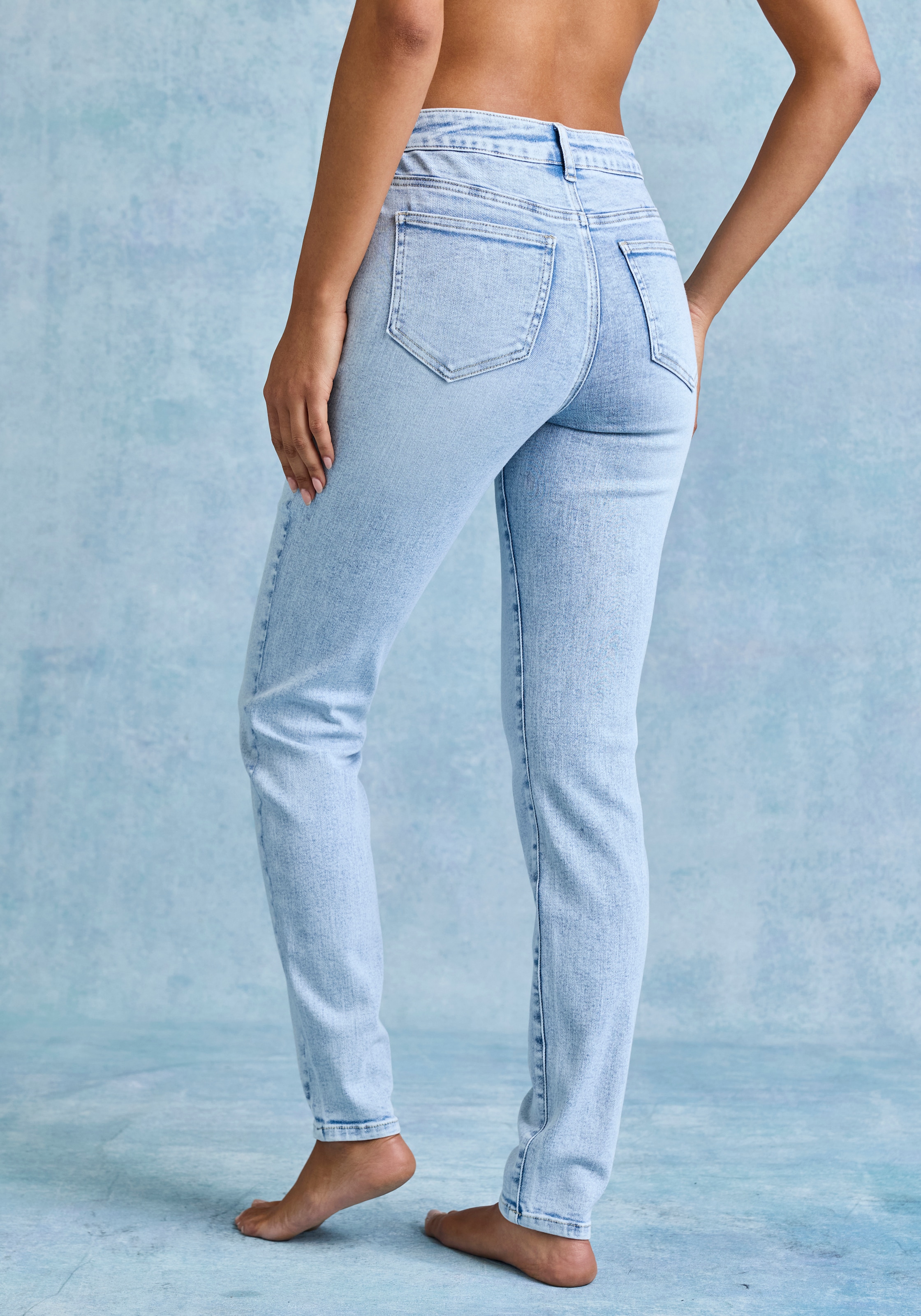 French Connection »mit Used-Waschung und klassischem 5-Pocket-Design« schmale Beinform, Röhrenjeans, Stretchjeans, elastisches Material