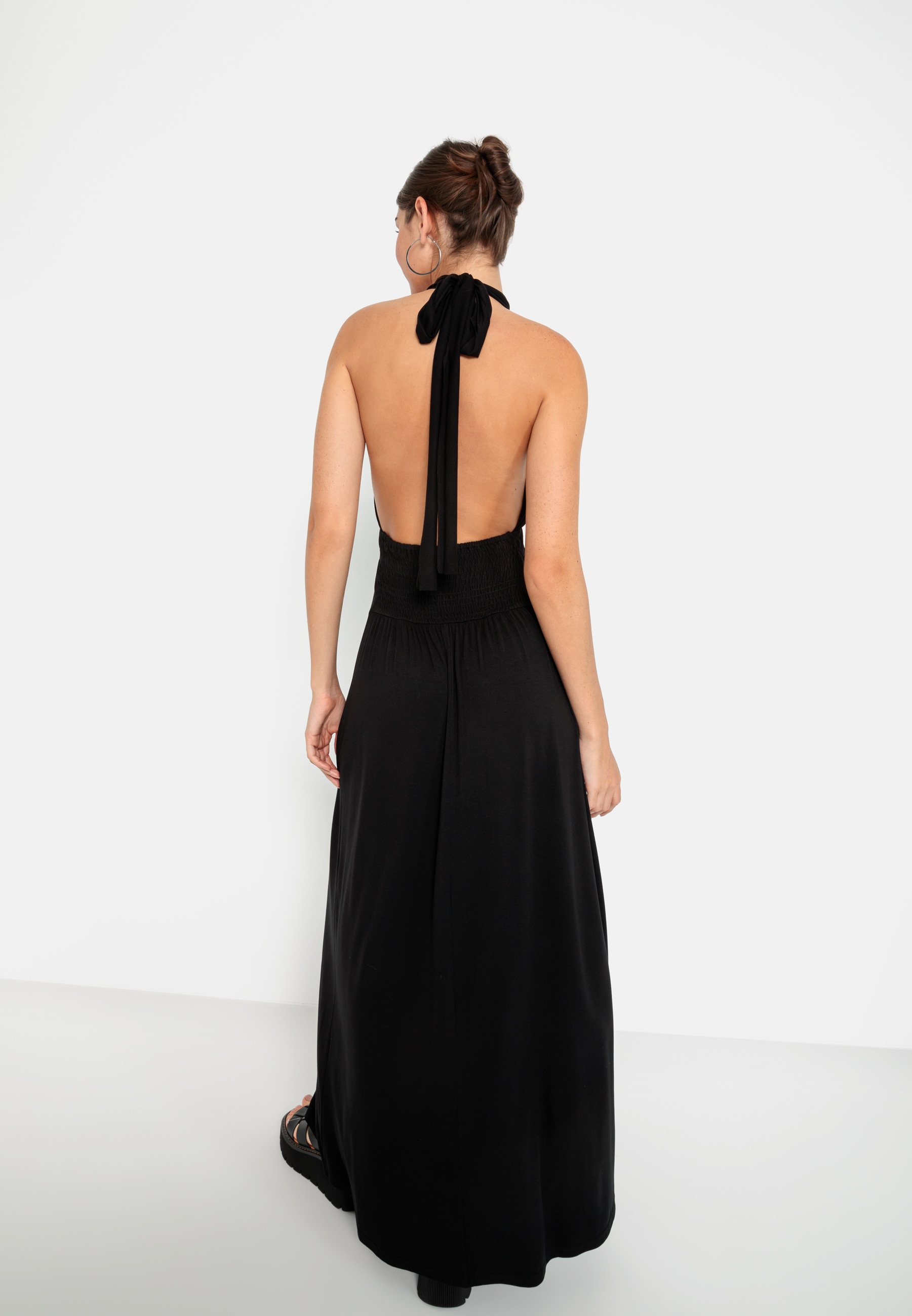 LSCN by LASCANA Neckholderkleid, in Maxilänge