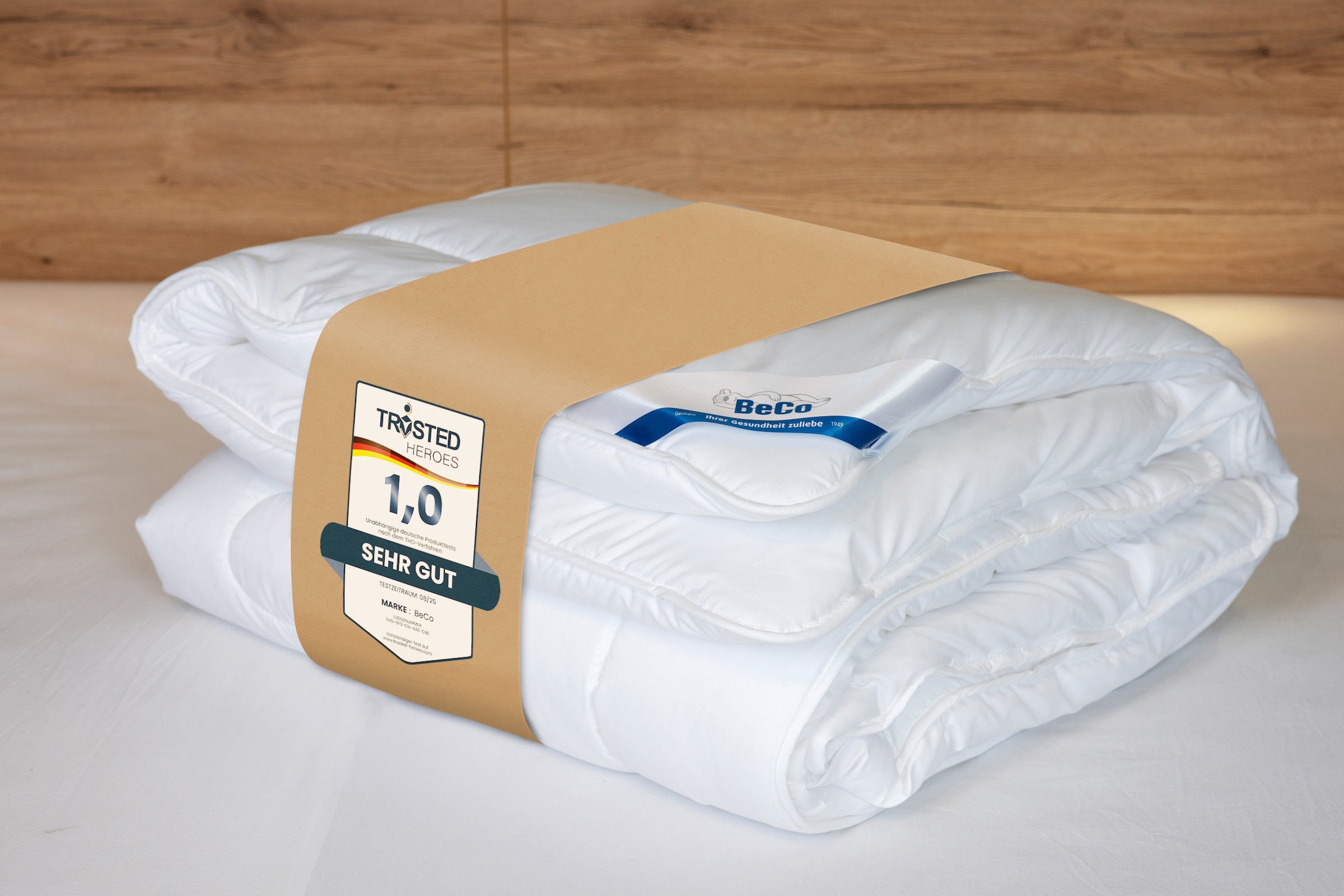 Beco Microfaserbettdecke »Bettdecke Royal Soft Duo, Bettdecken mit Handmassagegerät GRATIS dazu!«, warm, Füllung Polyester, Bezug Microfaser, (1 St.), Bettdecke 135x200 cm, 155x220 cm, exzellente Klimaeigenschaften