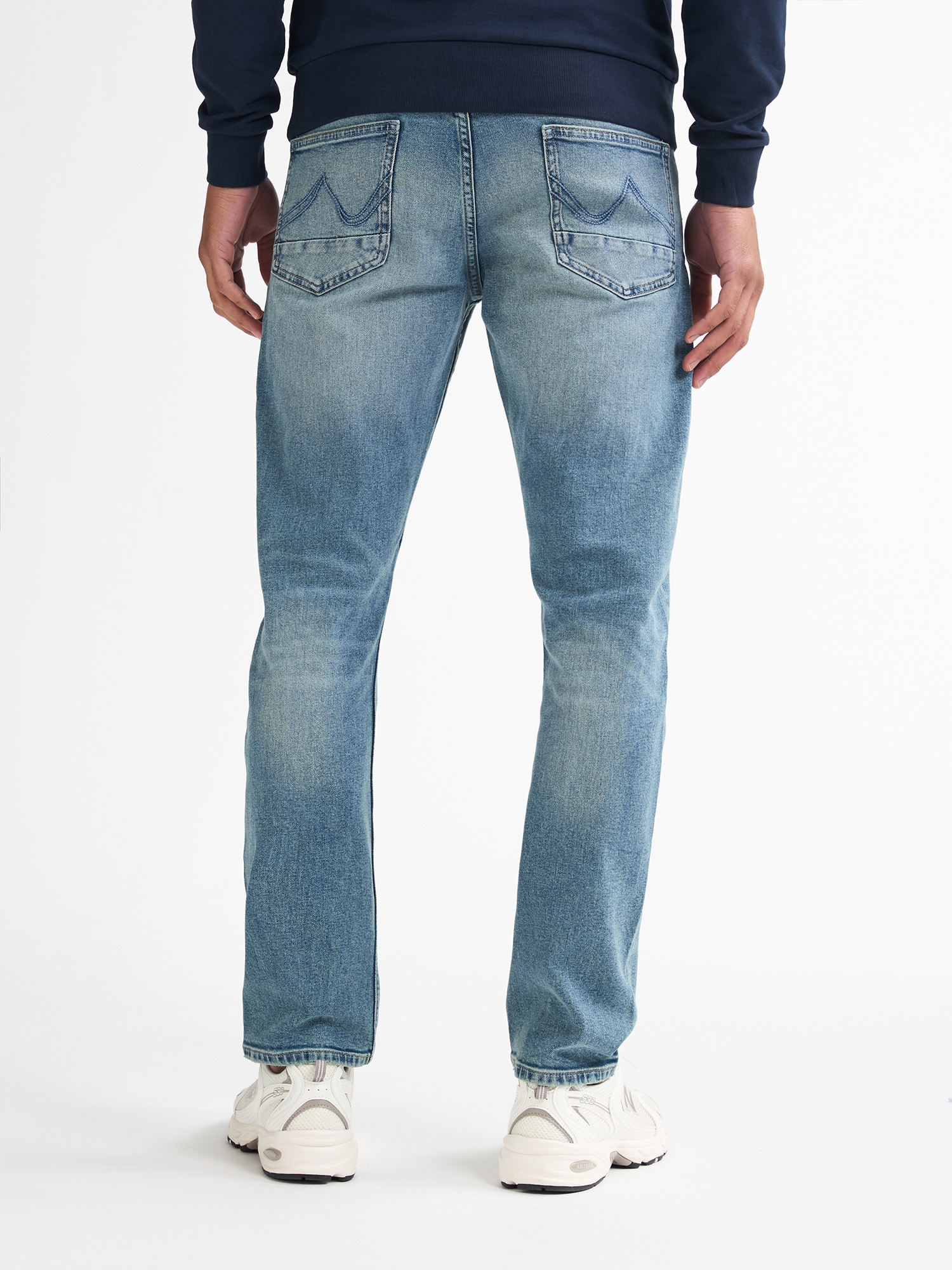 Petrol Industries Straight-Jeans, mit optisch 2teiliger Gesäßtasche