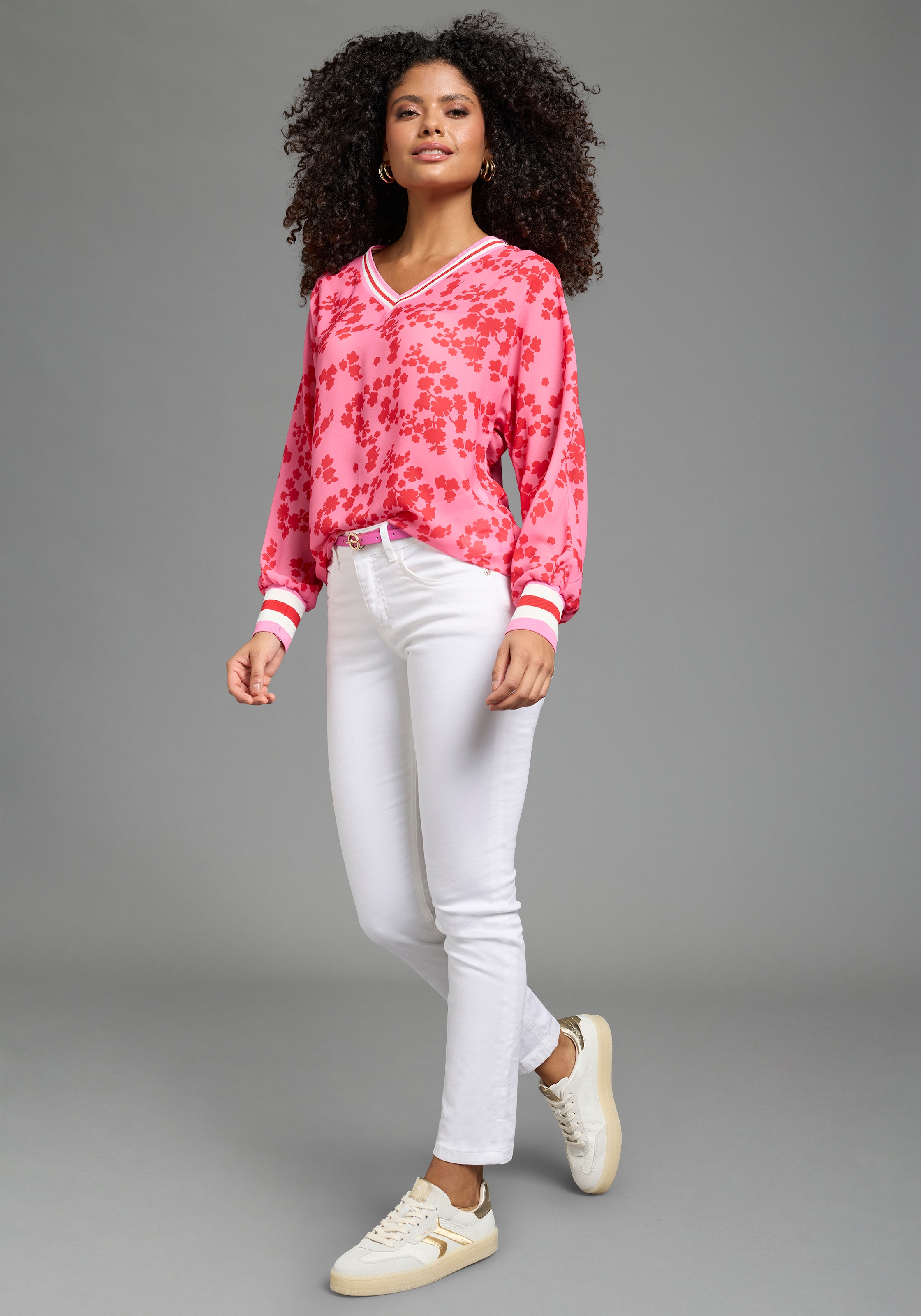 Laura Scott Chiffonbluse leicht transparent, mit Fledermaus-Ärmeln, und V-Ausschnitt