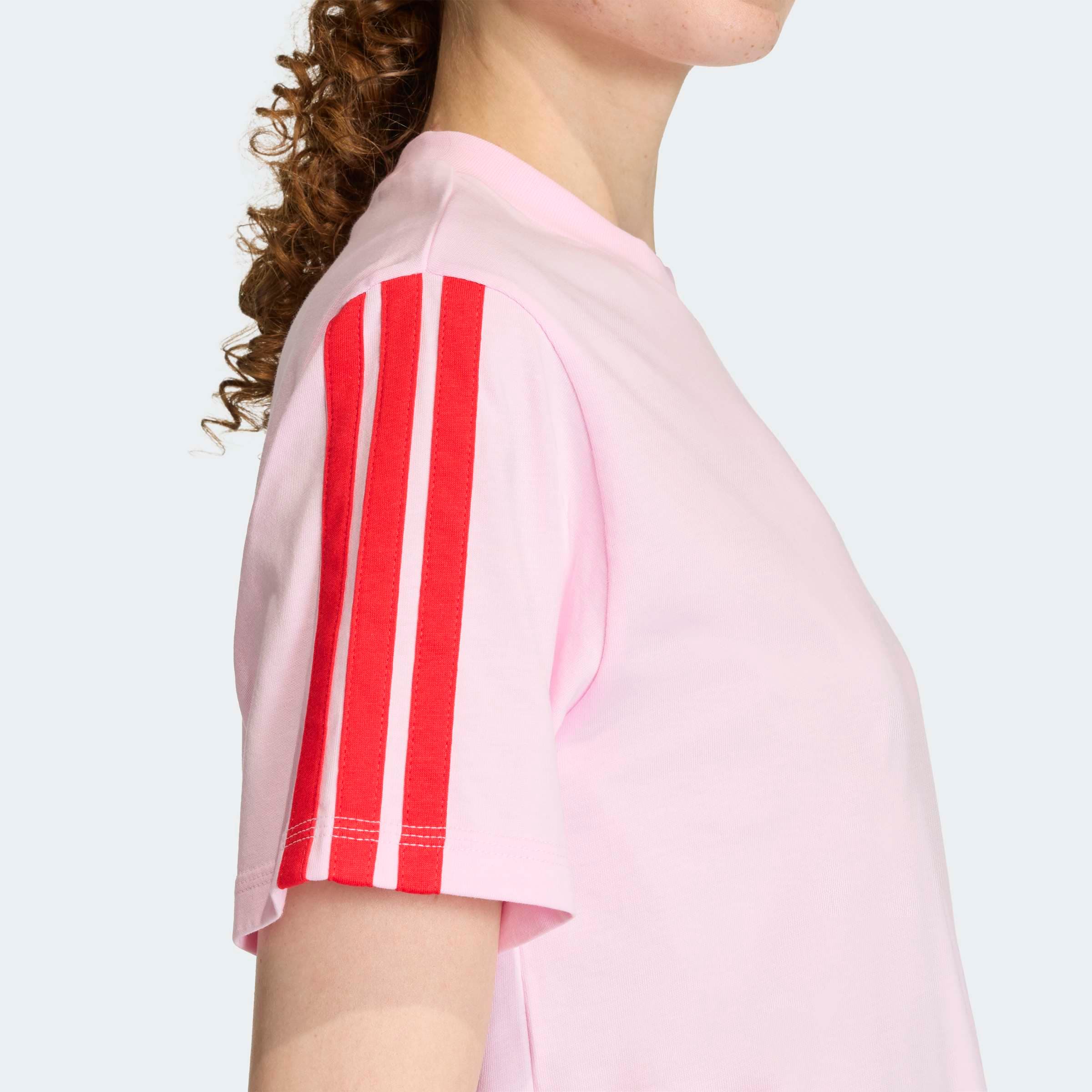 adidas Sportswear T-Shirt »ESSENTIALS 3-STREIFEN COTTON« klassische 3-Streifen an den Ärmeln, ohne Verschluss