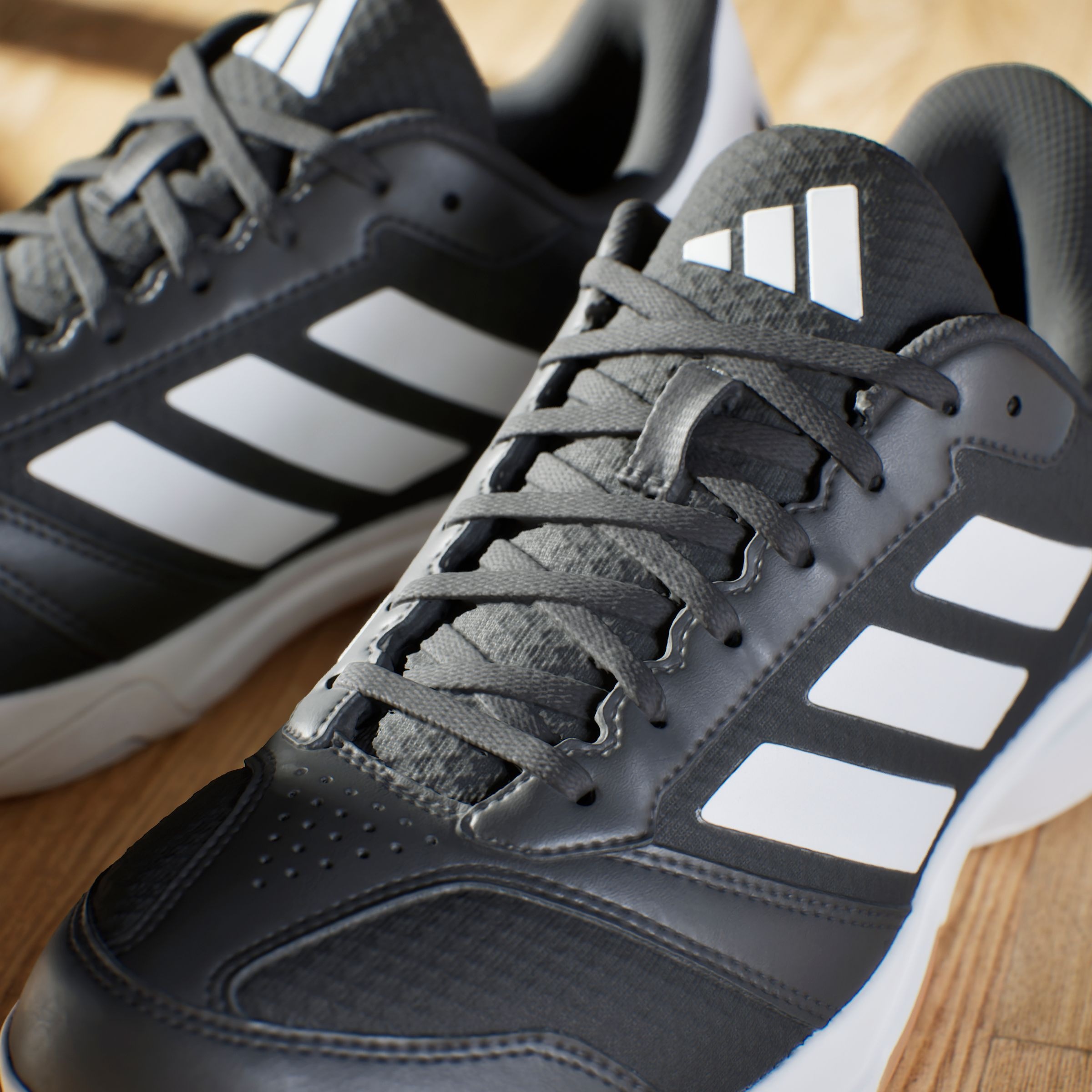 adidas Performance Hallenschuh, geeignet für jeden Hallensport