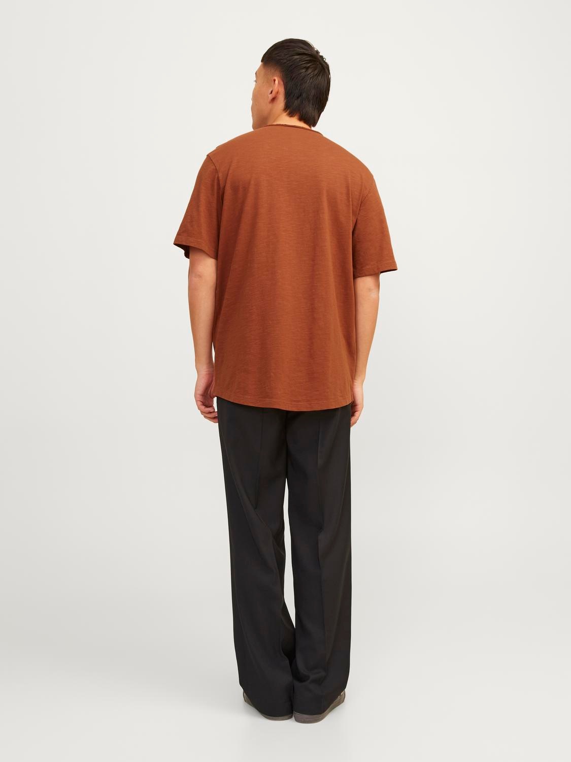 Jack & Jones Rundhalsshirt »JJEBASHER TEE O-NECK SS NOOS«, mit Rundhalsausschnitt