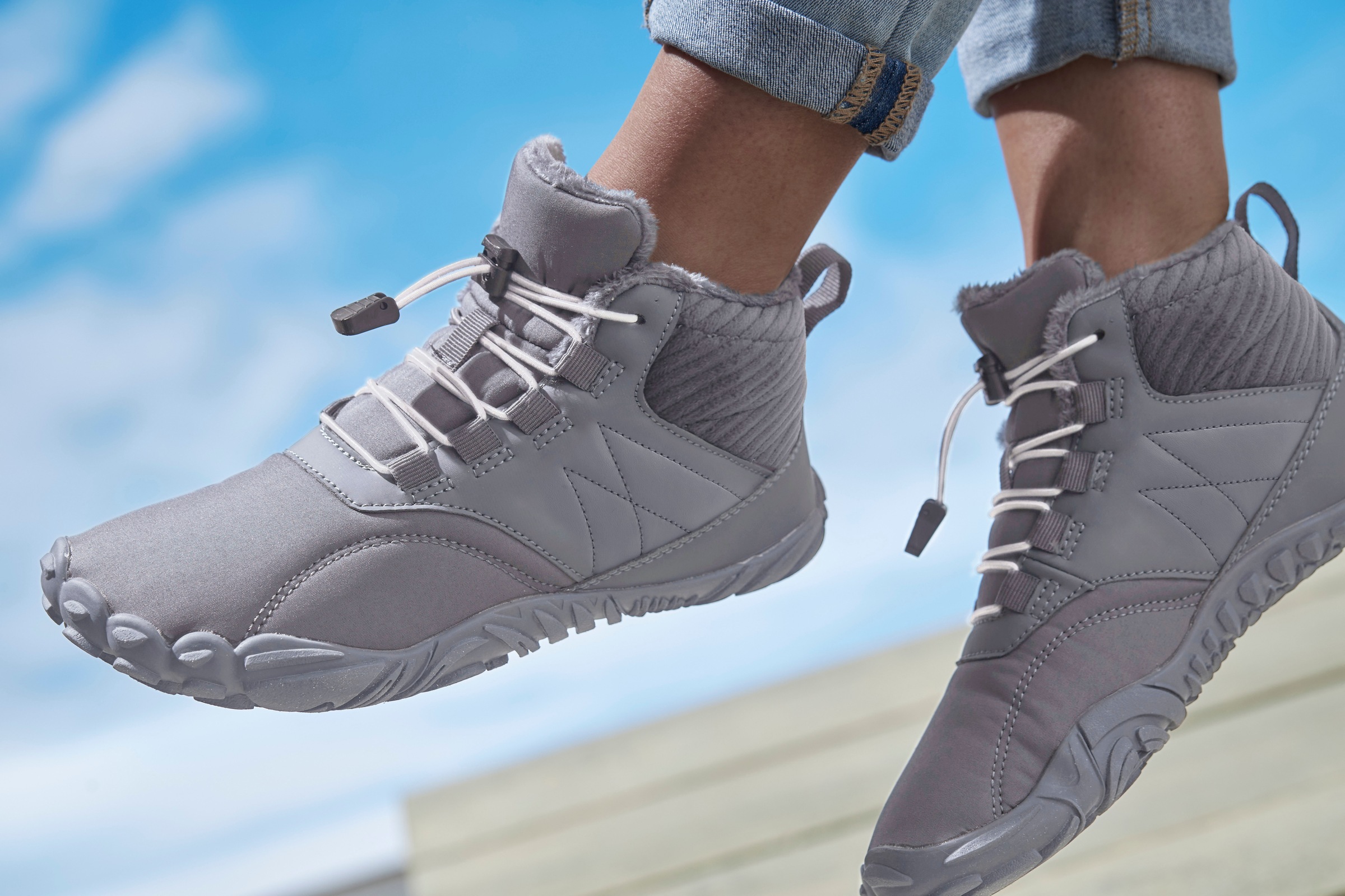 Vivance Sneaker »Freizeitschuh, Halbschuh«, zum Reinschlüpfen mit elastischen Schnürbändern VEGAN
