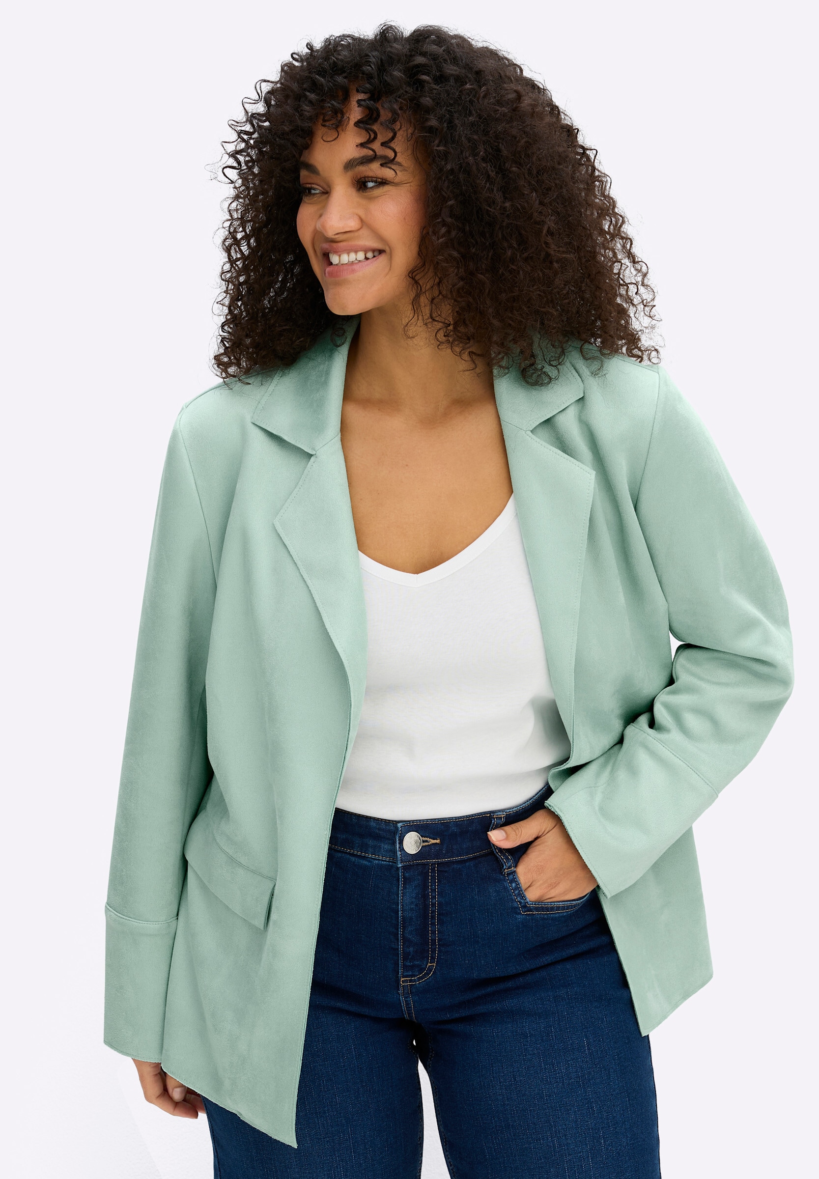 Sheego Kurzblazer »Blazer Kurzblazer aus Veloursleder-Imitat«