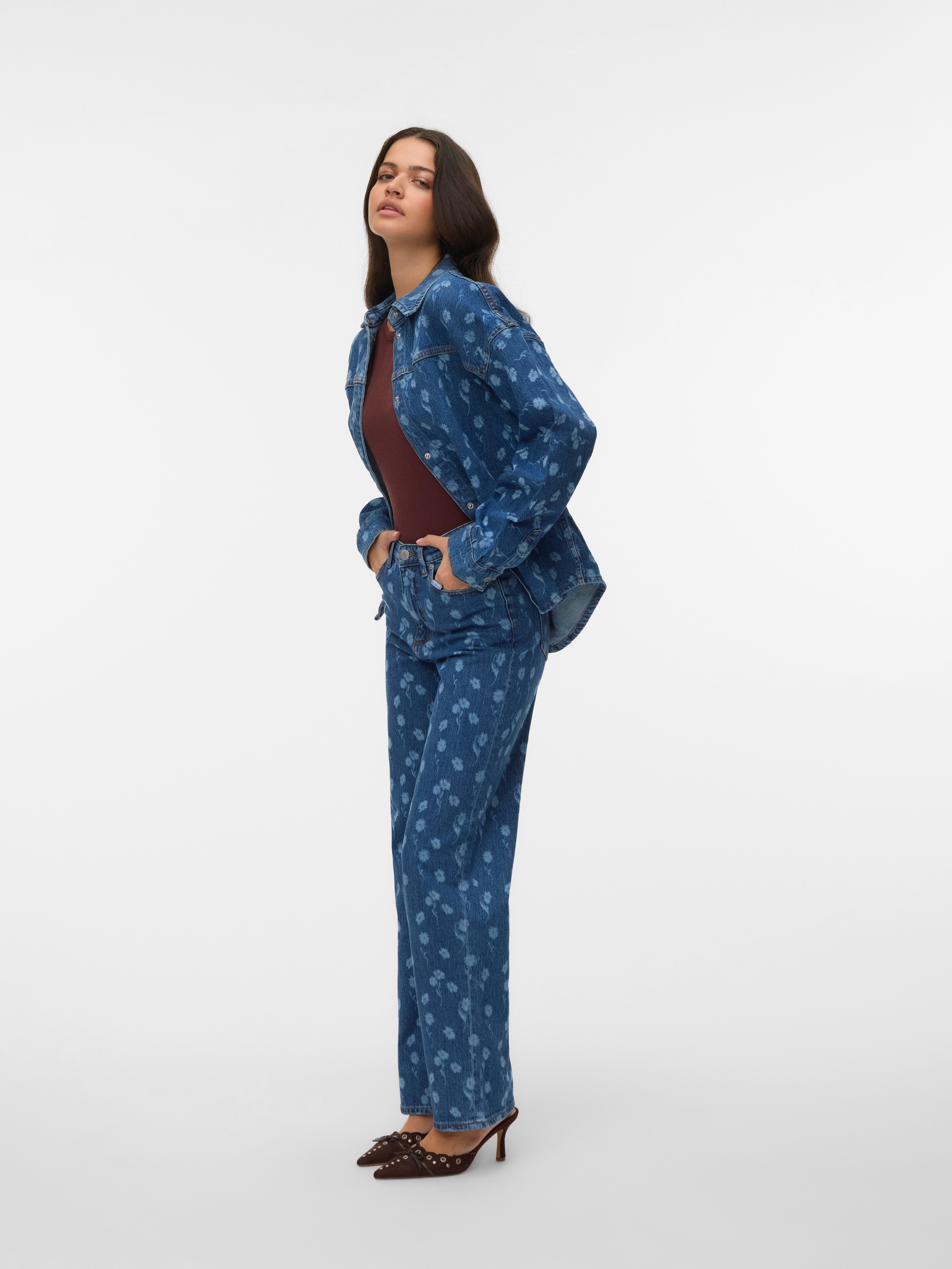 Vero Moda Straight-Jeans »VMTESSA HR WIDE FLOWER DENIM JEANS RA380« mit Blumenmuster