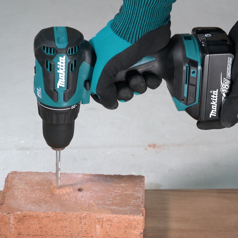 Makita Akku-Schlagbohrschrauber »»DHP490Z« 18V, ohne Akku und Ladegerät« max. 65 Nm, 0-1.900 min⁻¹,  kraftvoller, bürstenlos, allgemein einsetzbar zum Schrauben und Bohren