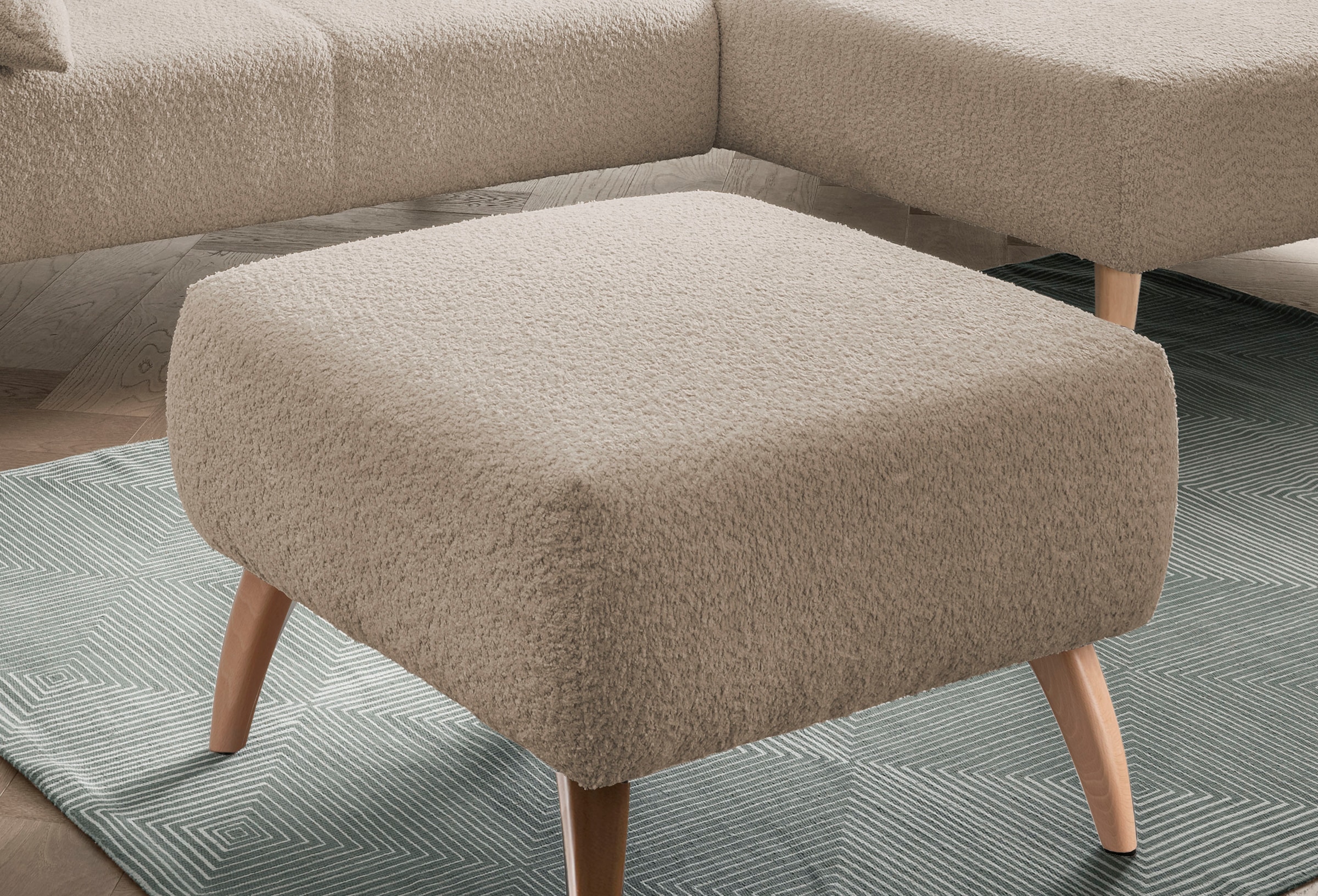 INOSIGN Polsterhocker »Colori«, Holzfußfarbe wählbar, verschiedene Stoffe, hochwertige Stoffqualität