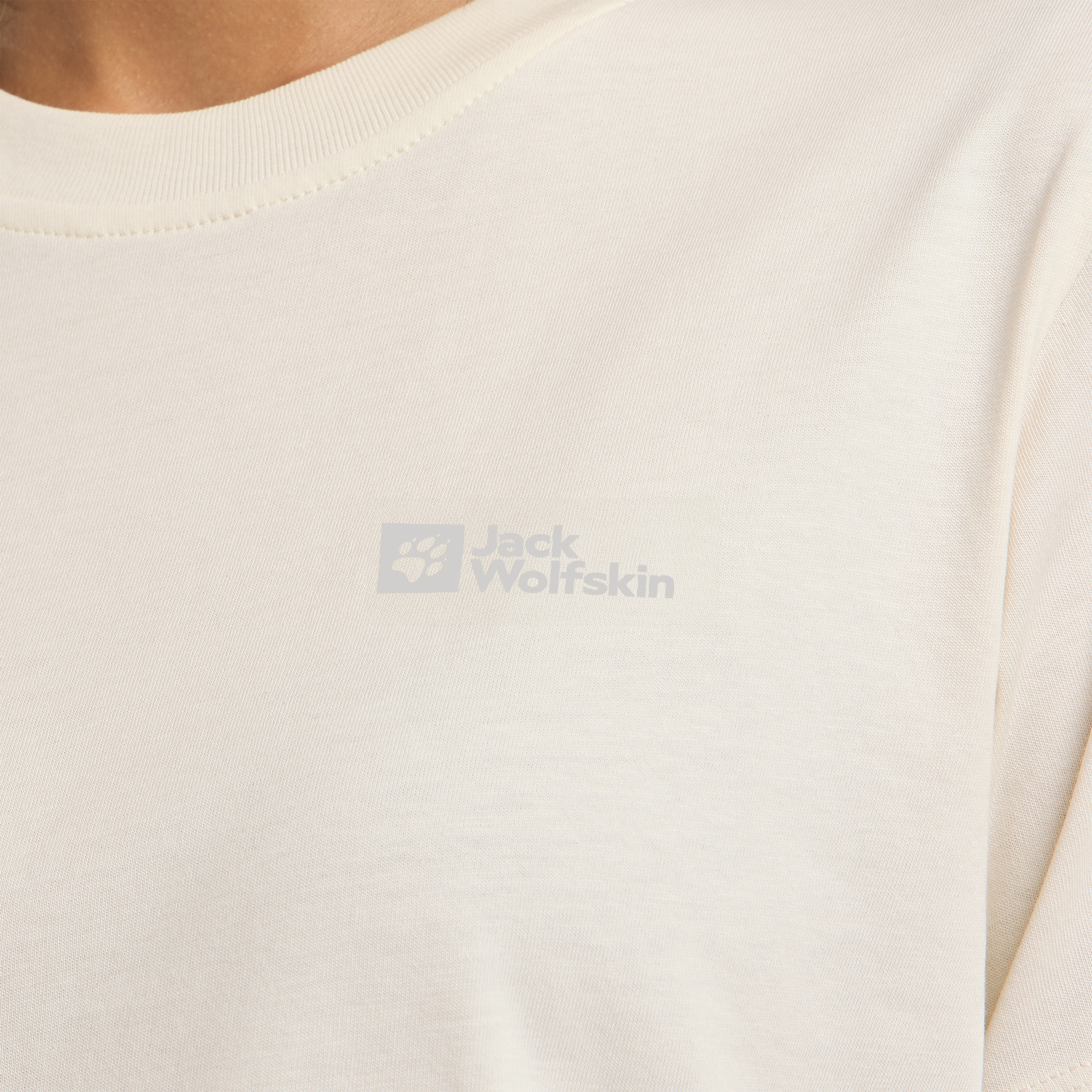 Jack Wolfskin T-Shirt »ESSENTIAL T W«, weiches, klassisches T-Shirt aus atmungsaktiver Bio-Baumwolle
