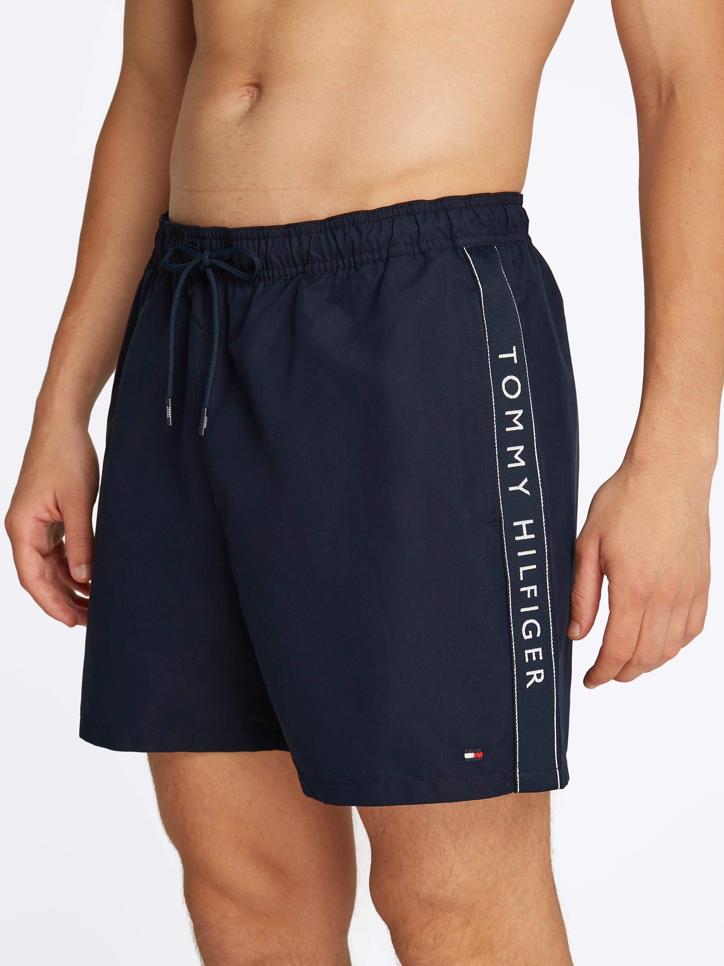 Tommy Hilfiger Swimwear Badeshorts »MEDIUM DRAWSTRING TAPE«, mit Logo-Band