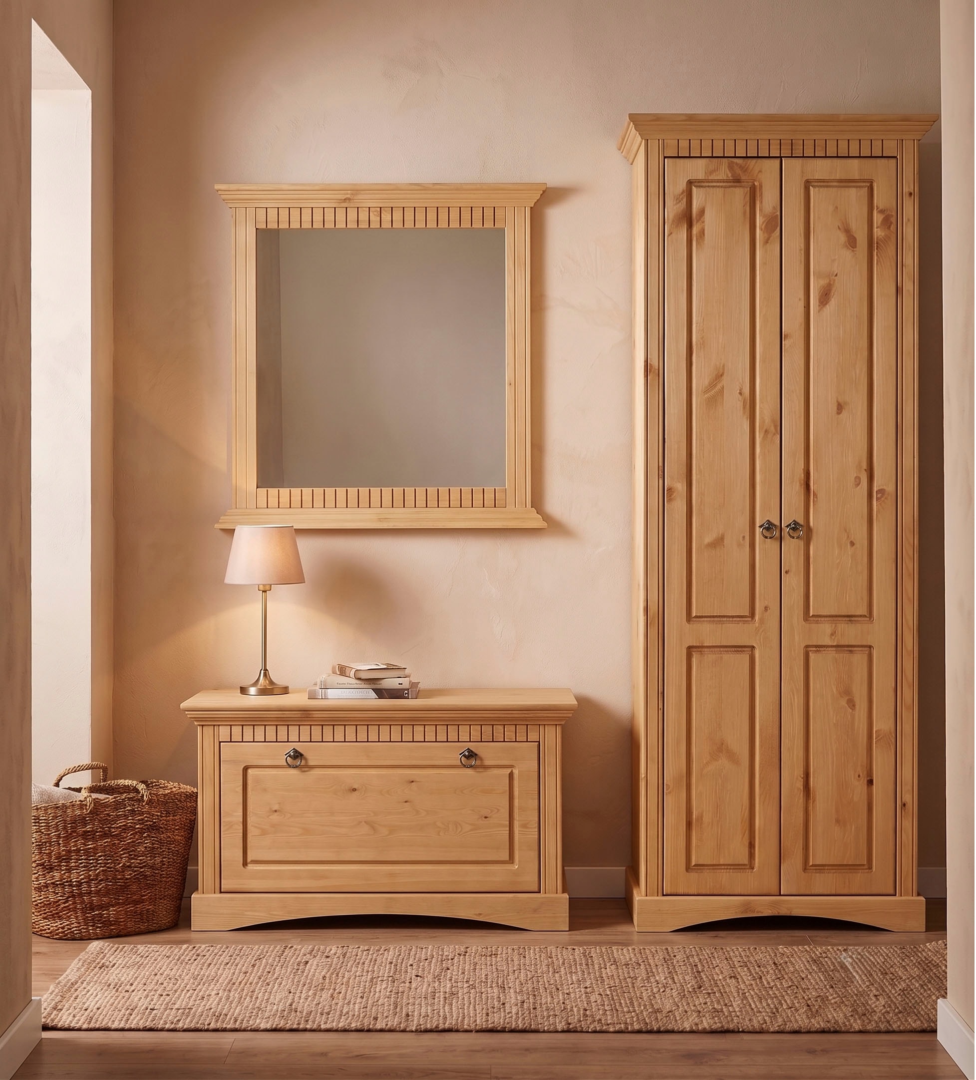 OTTO home Schuhtruhe »Rustic, Schuhbank, Dielenmöbel, Landhausstil« aus massiver Kiefer, Sitzhöhe 49 cm, mit Kassettenoptik