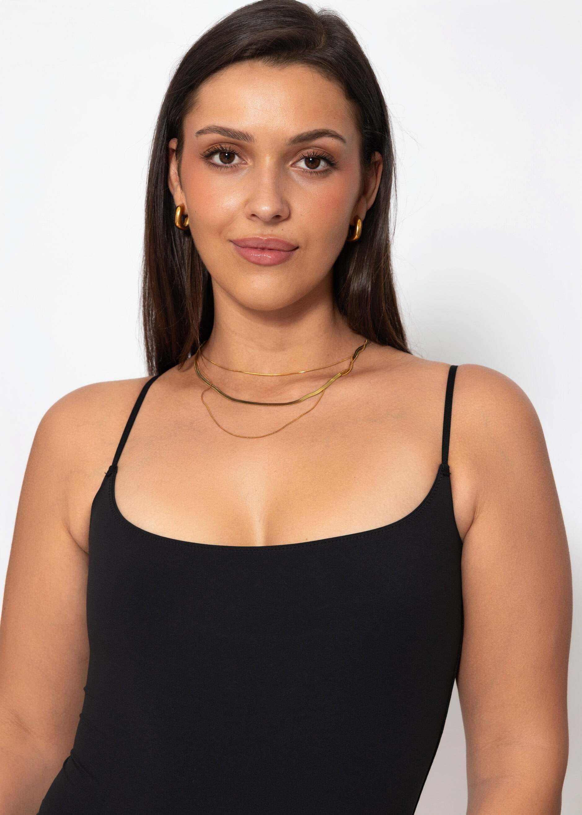 SASSYCLASSY Shaping-Body »Bodysuit Soft Shapewear mit String und Spaghetti Träger« Elastischer Body in leichtem Formeffekt und Spaghetti Trägern Schwarz