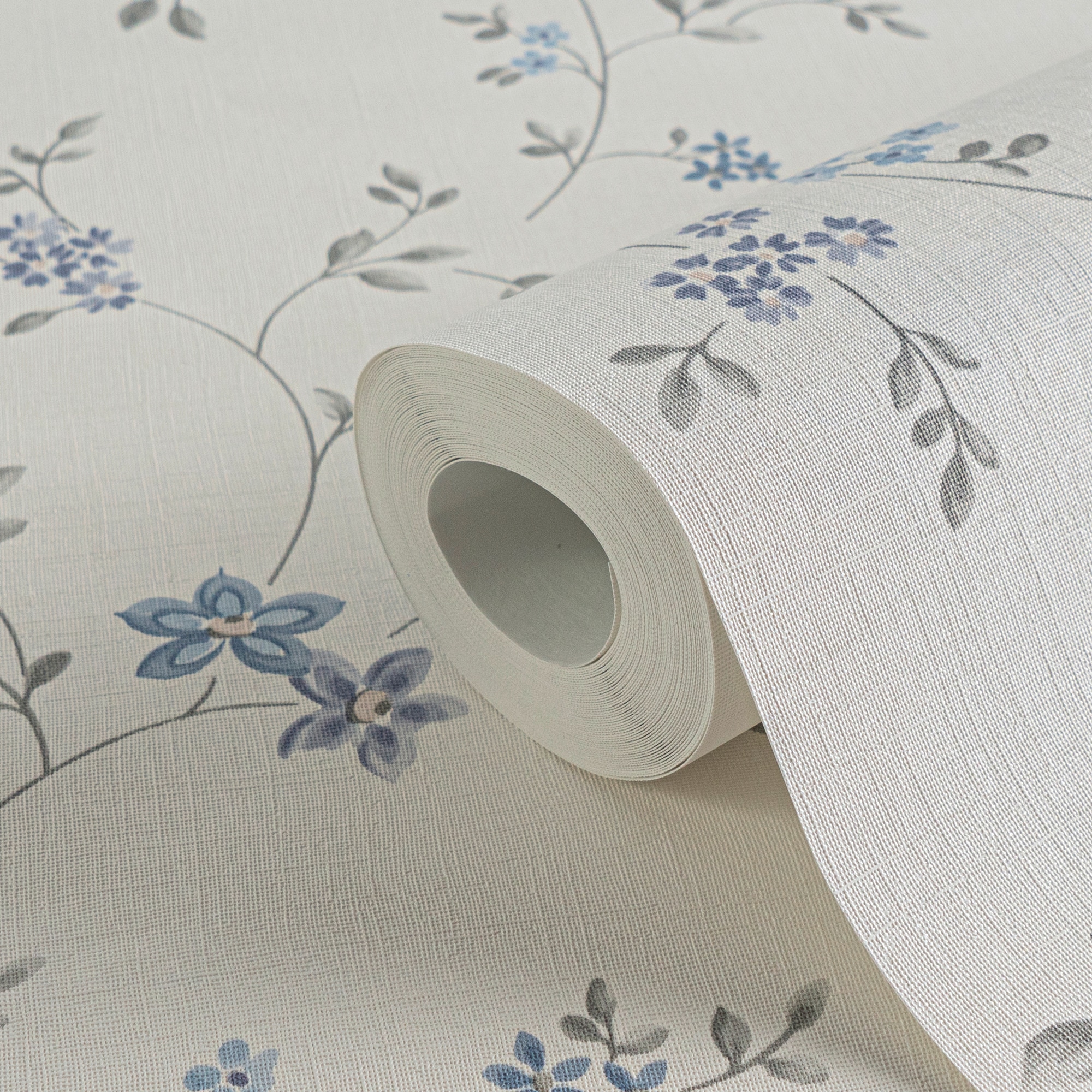 A.S. Création Vliestapete »Landhaustapete mit Blümchen« gemustert | matt | neutral leicht strukturiert Tapete Floral Blumenranke Tapeten Wohnzimmer Schlafzimmer Küche Design