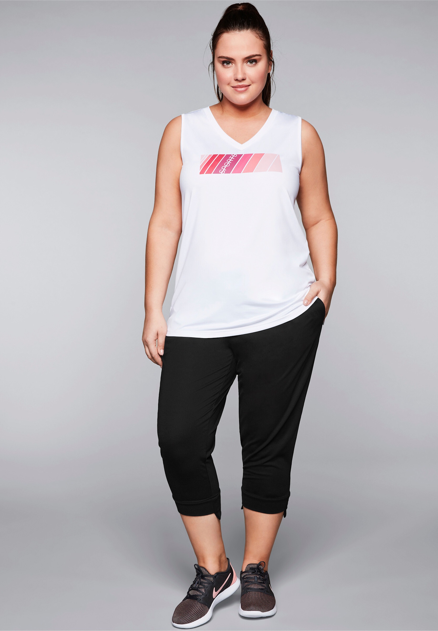 Sheego Sporthose »Sweathose Sweathose in 3/4-Länge«  in 3/4-Länge, atmungsaktiv