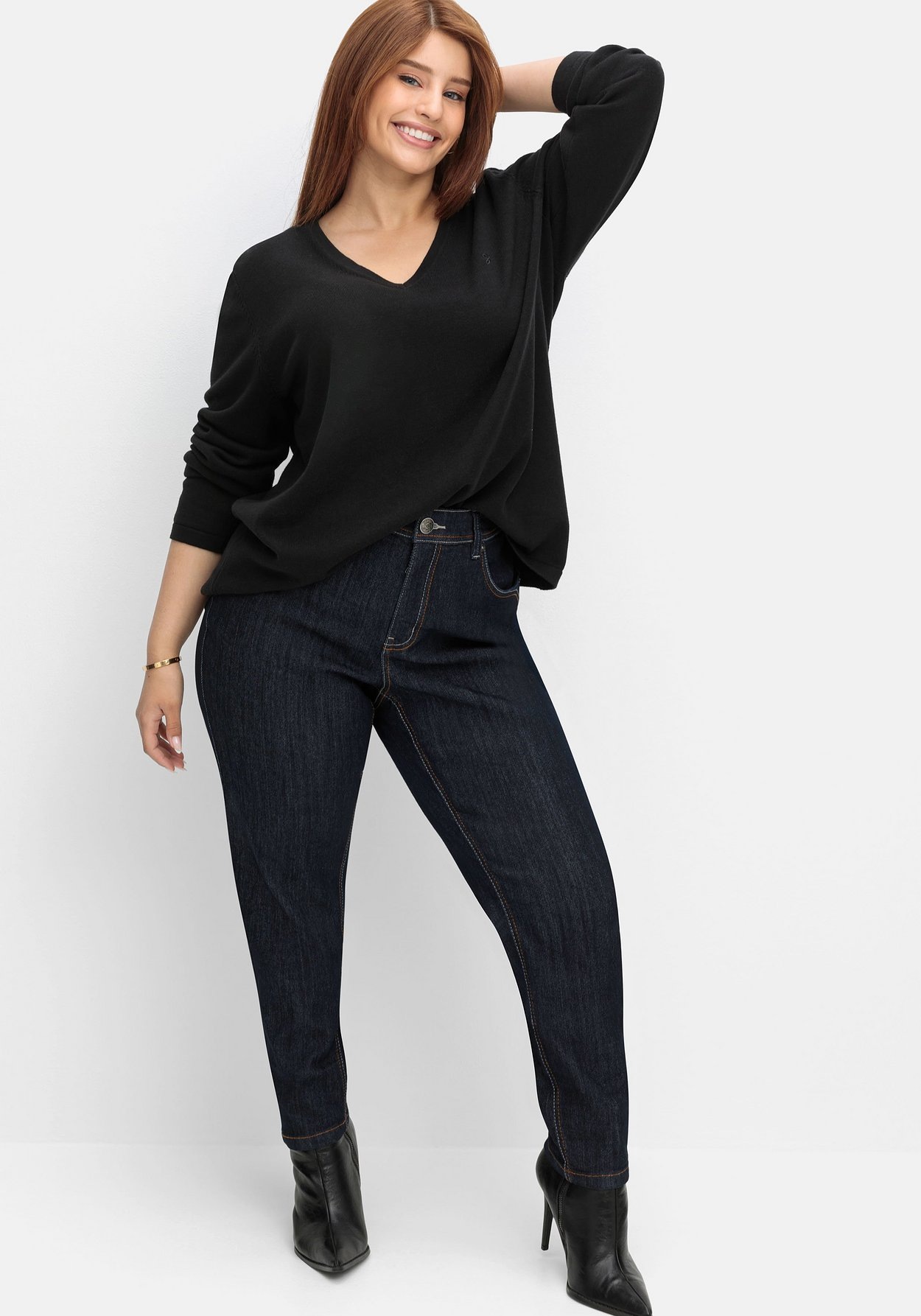 Sheego V-Ausschnitt-Pullover »Pullover mit V-Ausschnitt, in Petite Passform«, mit V-Ausschnitt, in Petite Passform