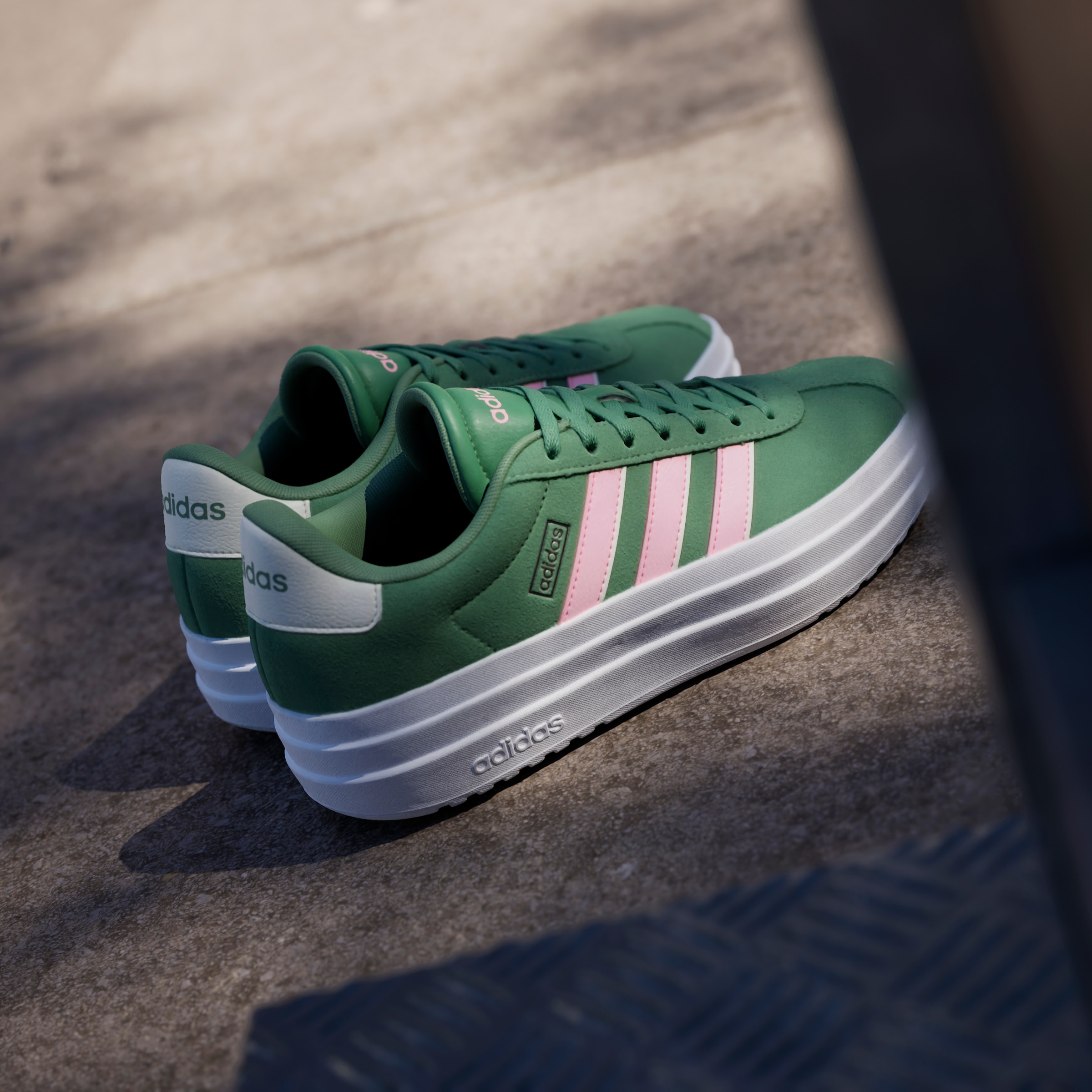 adidas Sportswear Sneaker »VL COURT BOLD«, Design auf den Spuren des adidas Gazelle Bold