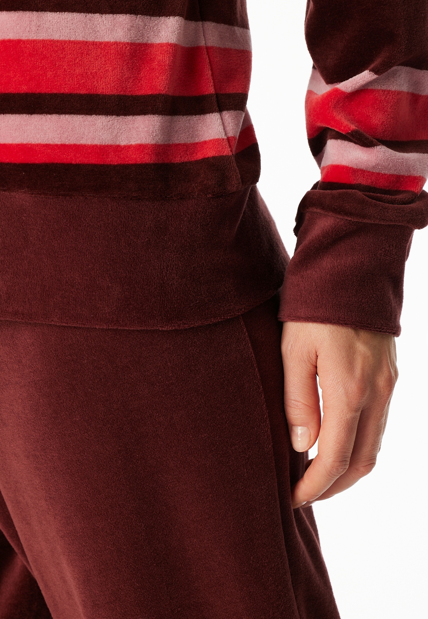 Schiesser Schlafanzug »Comfort Nightwear« Baumwollmischung, Rundhals-Ausschnitt, langärmelig, Velour-Qualität