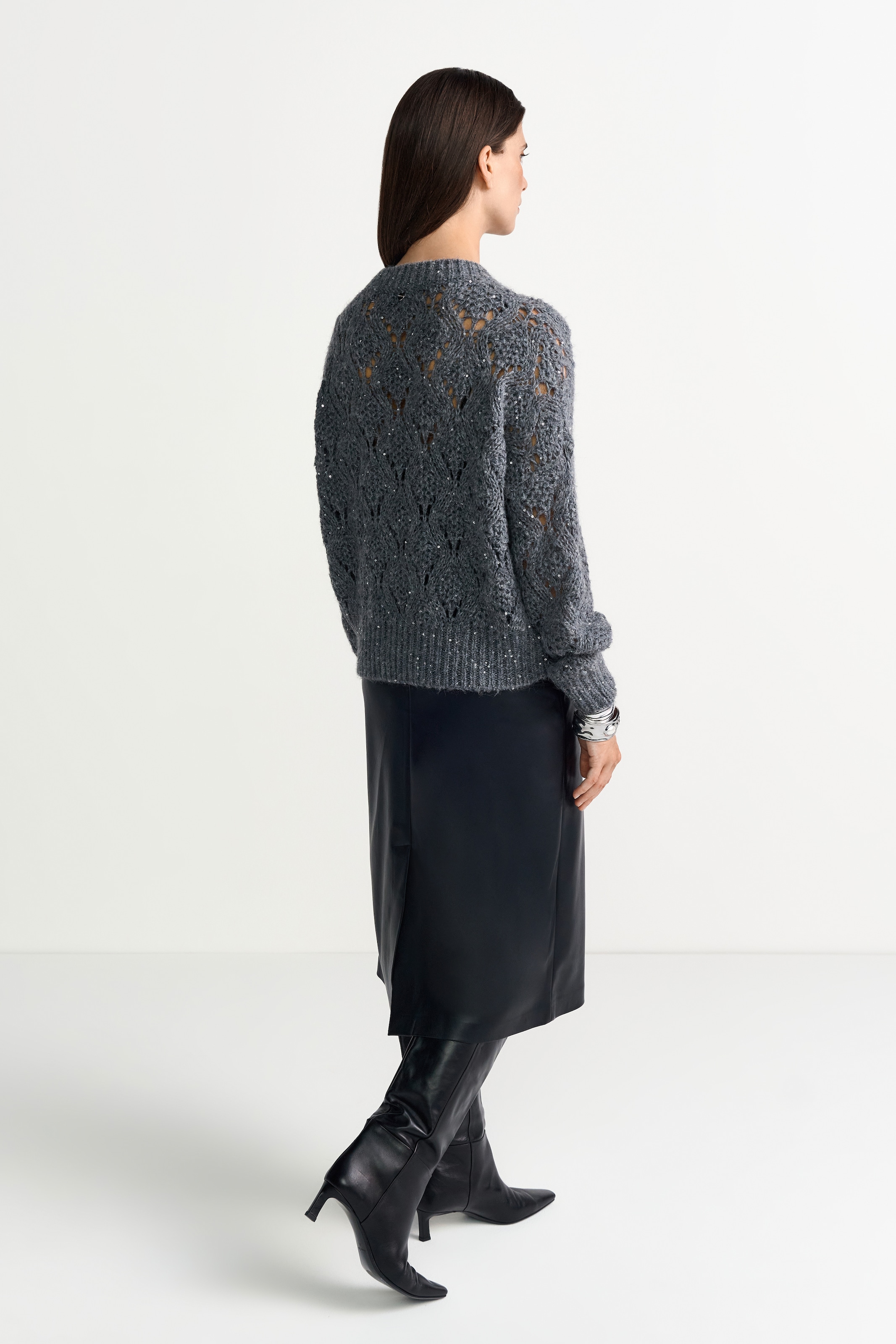 RICHROYAL Strickpullover mit schimmernden Pailletten, feines Lochmuster, gerade Form